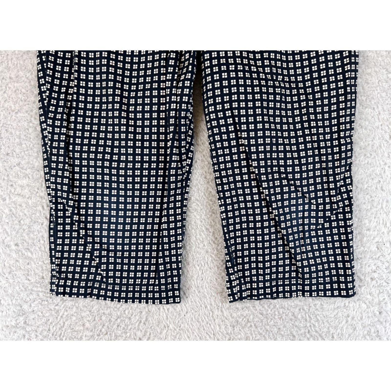 Gloria Vanderbilt Gloria Vanderbilt Pants Women's Capri 8 Blue White Aztec Knit Mid Rise 30x18 Size 30" / US 8 / IT 44 - 3 Thumbnail