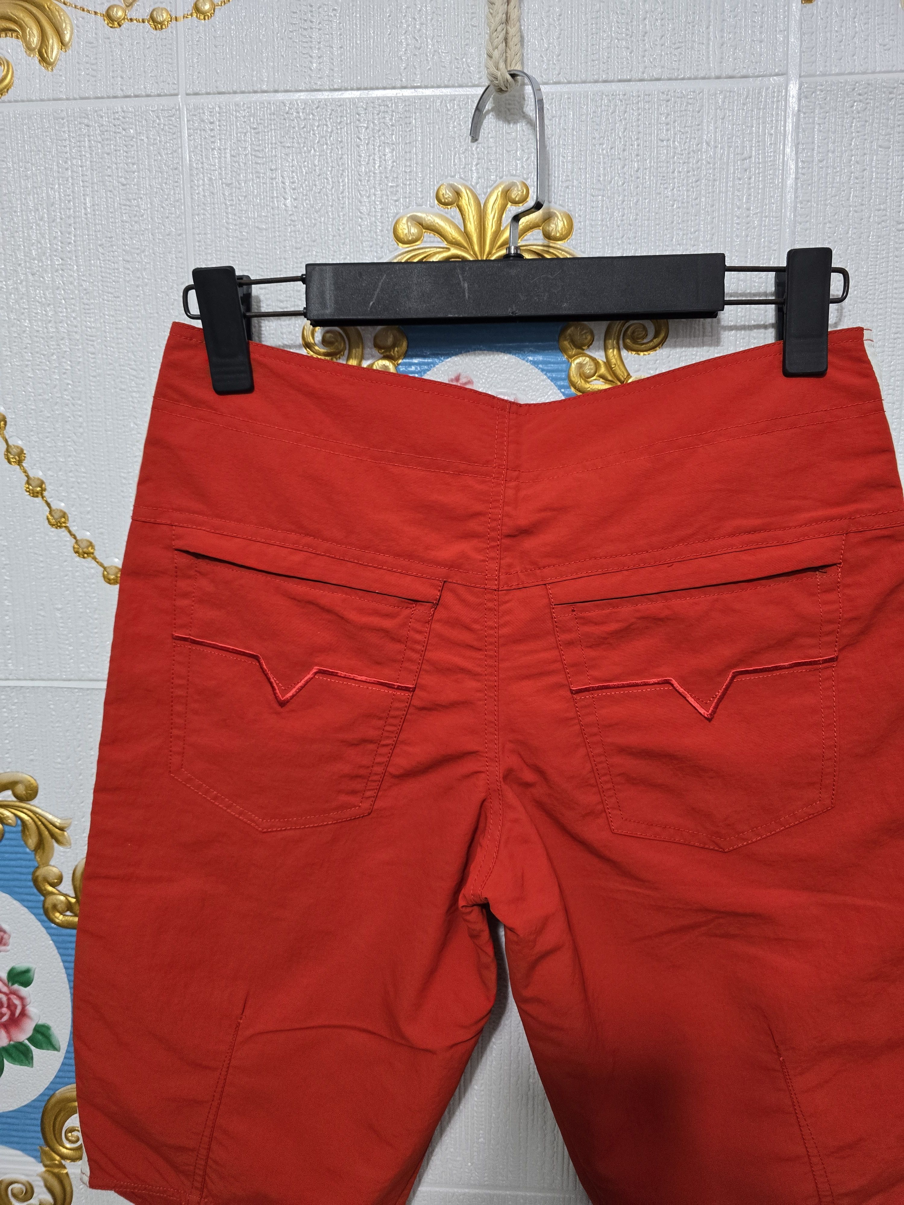 Diesel DIESEL swimwear Men size small VINTAGE EXCELLENT GREAT Size US 31 - 7 Thumbnail