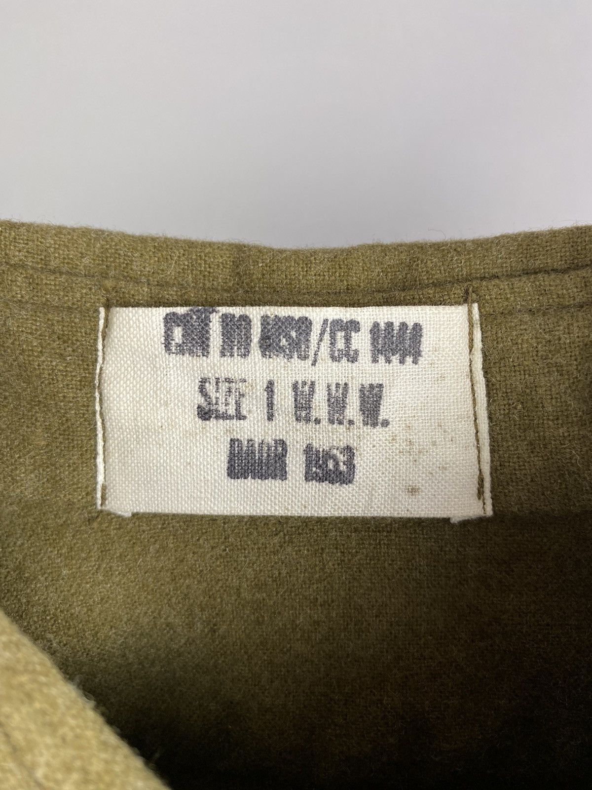 Vintage Vintage 1953 British Army Wool Field Shirt - Size 1 Size US M / EU 48-50 / 2 - 2 Thumbnail