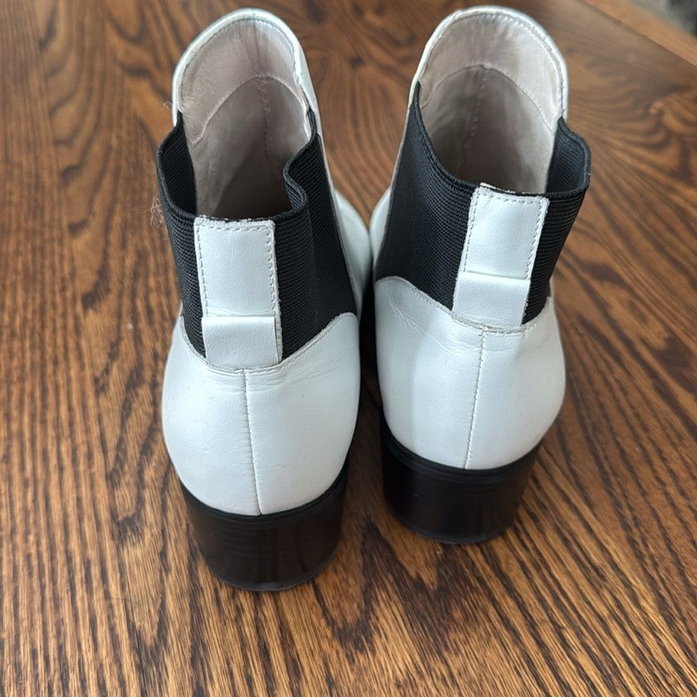 Other Halogen Skylar White Leather Pointy Toe Bootie. Black elast Size US 7 / IT 37 - 4 Thumbnail