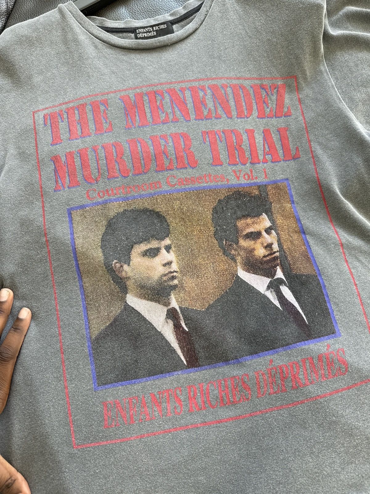 Enfants Riches Deprimes MENENDEZ MURDER TRIAL Size US XL / EU 56 / 4 - 10 Thumbnail