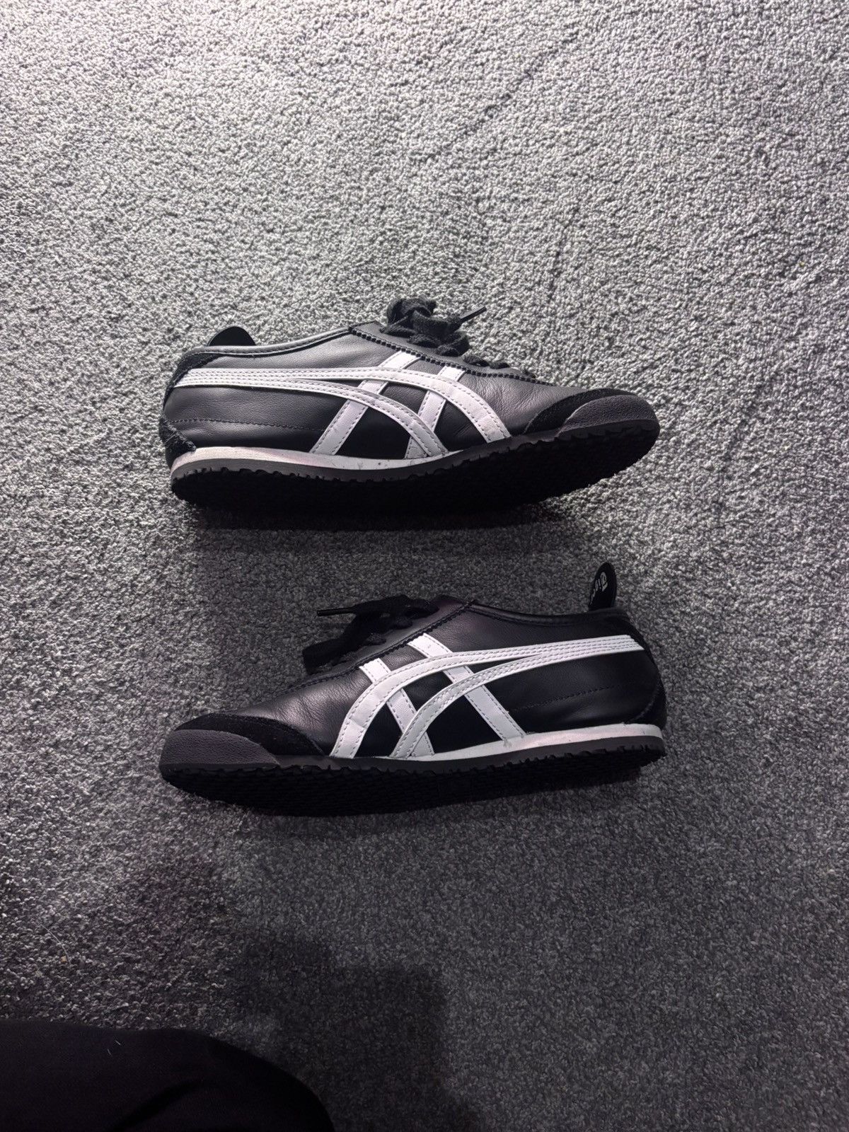 Onitsuka Tiger Onitsuke Tiger Mexico 66 Size US 6.5 / EU 39-40 - 1 Thumbnail