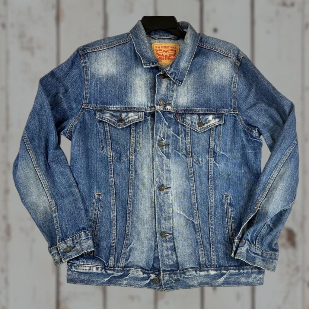 Levi's Levi's Trucker Jacket Mens XL Blue Denim Button Front Distressed Faded 72334 Size US XL / EU 56 / 4 - 1 Thumbnail
