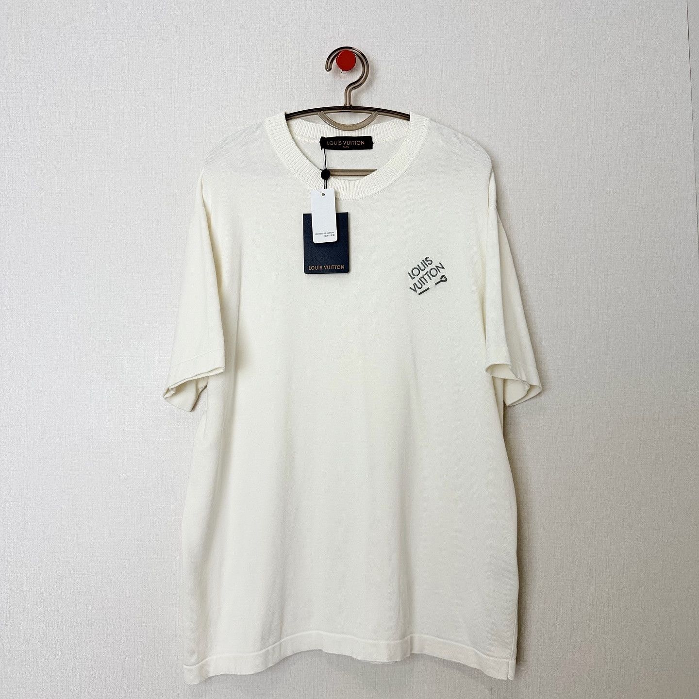 Louis Vuitton Louis Vuitton Logo Short Sleeve T-Shirt Size XL Size US XL / EU 56 / 4 - 1 Thumbnail