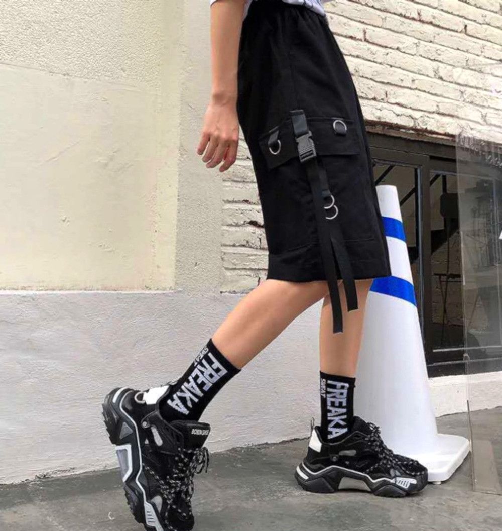 Designer × Japanese Brand × Vintage Stunning Punk Cargo Pockets Metal Chain Hippie Shorts Pants Size US 30 / EU 46 - 3 Thumbnail