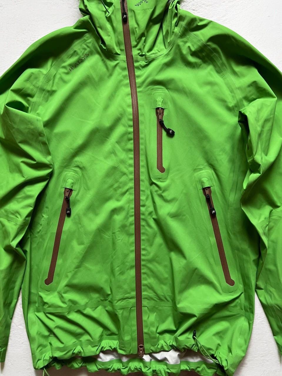 Goretex × Patagonia R’ADYS WINDBREAKER WATERPROOF JACKET OUTDOOR GREEN SWISS Size US L / EU 52-54 / 3 - 9 Thumbnail