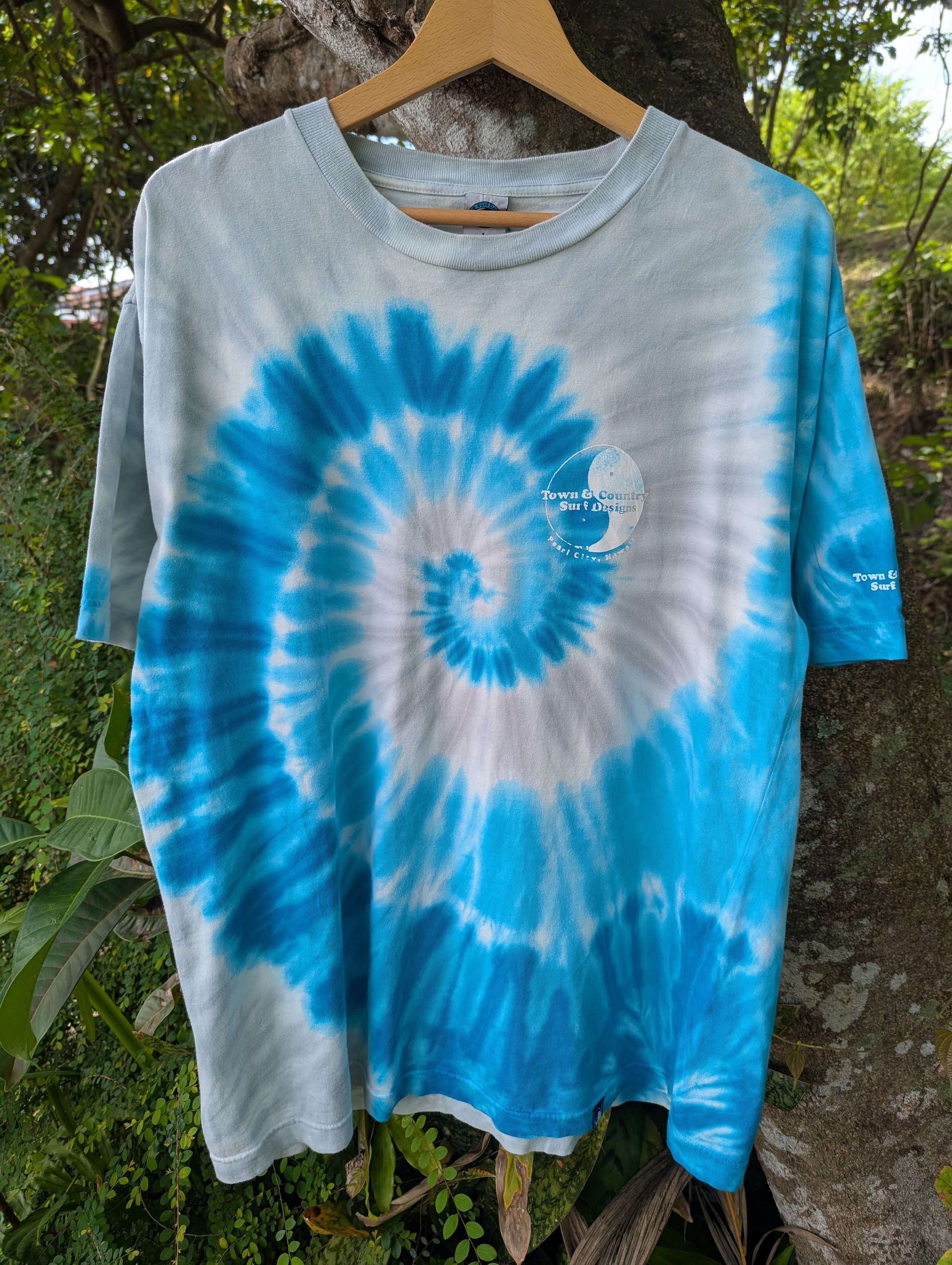 Vintage Town & Country Surf Design Hawaii Tie Dye Tshirt Size US L / EU 52-54 / 3 - 2 Thumbnail