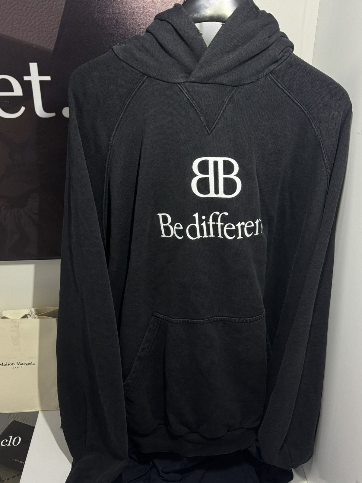 Balenciaga ✅Balenciaga Be Different 2-piece Runway Hoodie Size US L / EU 52-54 / 3 - 2 Thumbnail