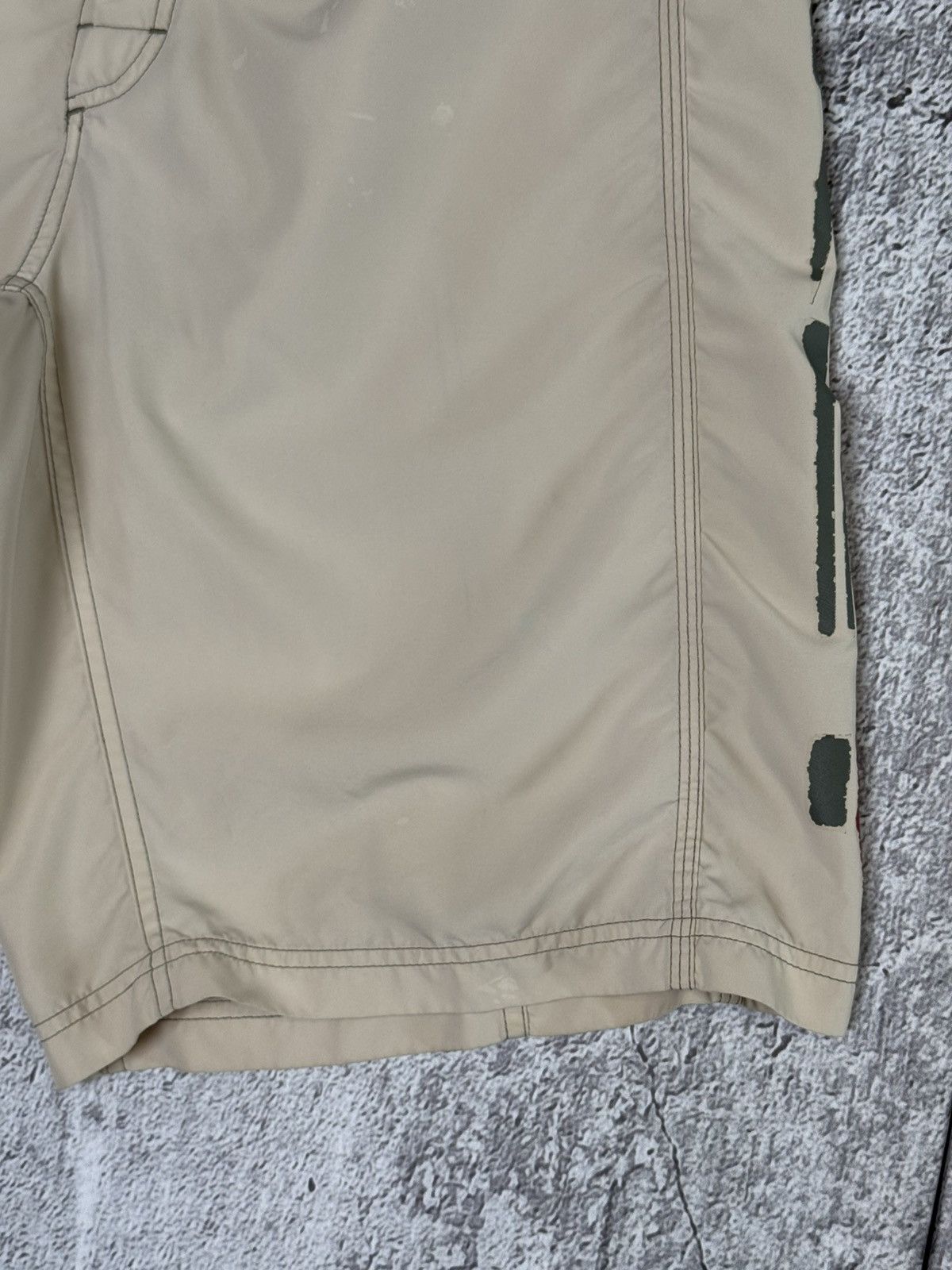 Oakley Vintage Oakley Beige Board Shorts Surf Swim Trunks Big Logo Size US 34 / EU 50 - 13 Thumbnail