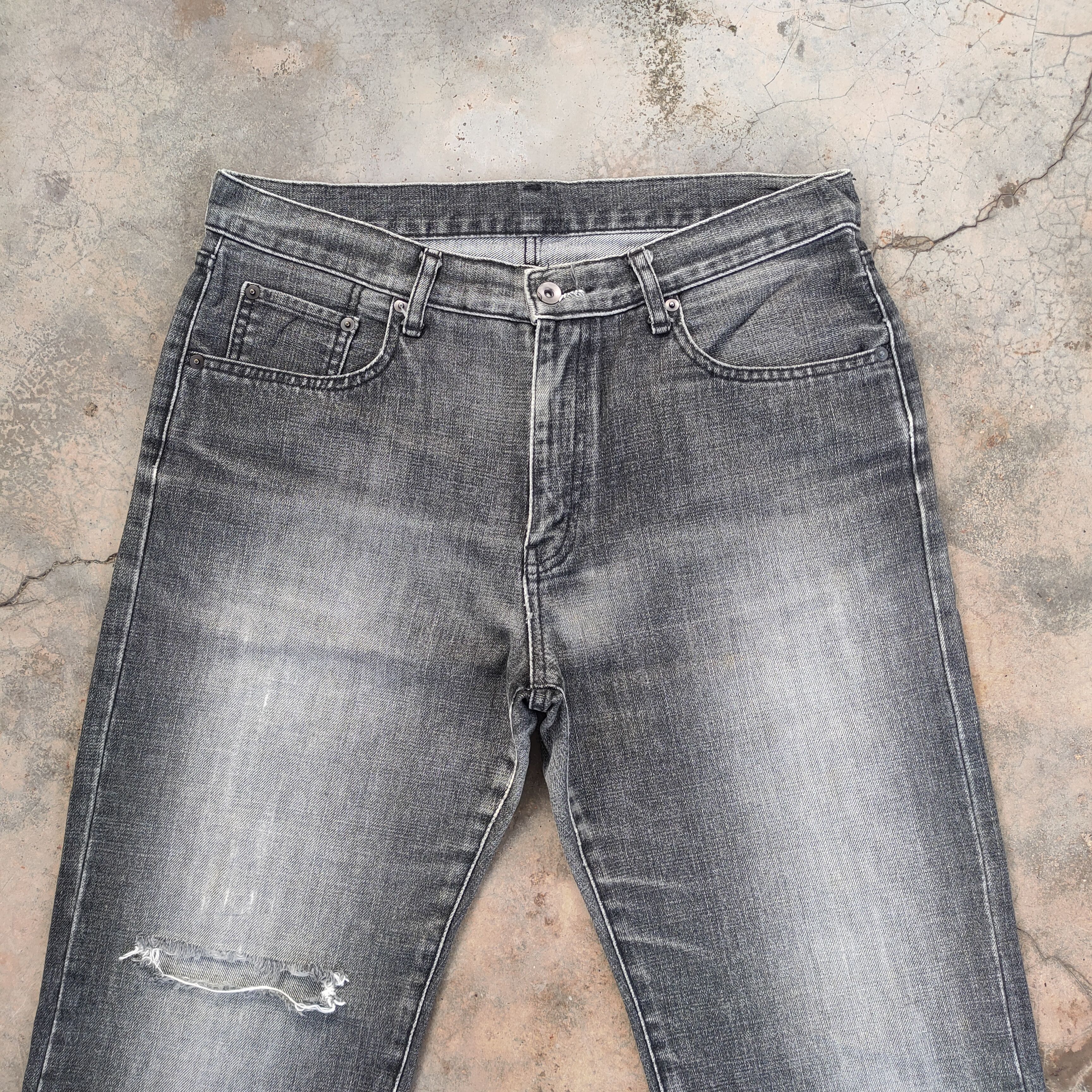 Japanese Brand #JAPANESE VINTAGE BLACK FADED RIPPED JEANS DENIM PANTS Size US 34 / EU 50 - 4 Thumbnail