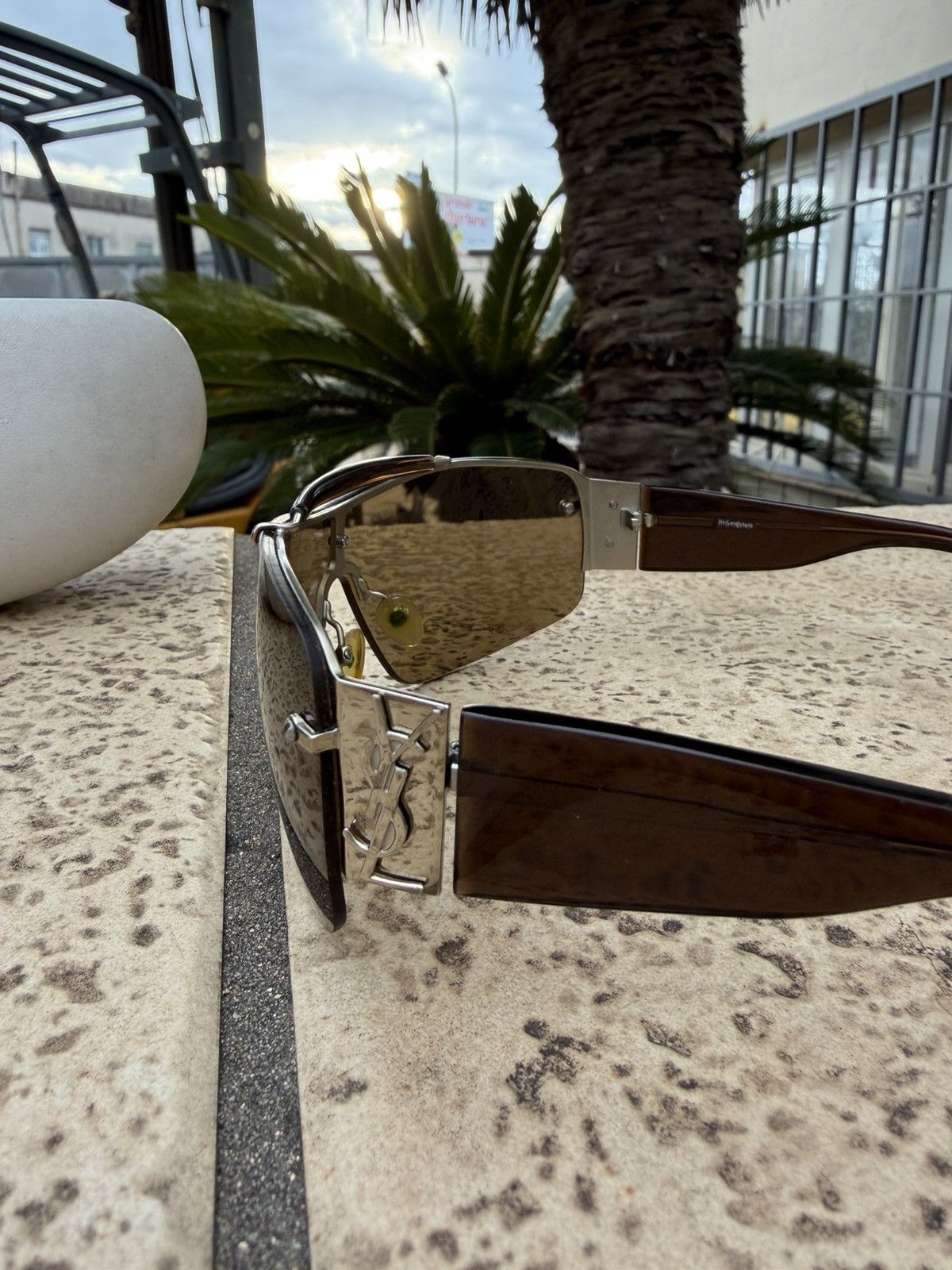 Yves Saint Laurent Yves Saint Laurent Sunglasses YSL 6047/S Size ONE SIZE - 4 Thumbnail