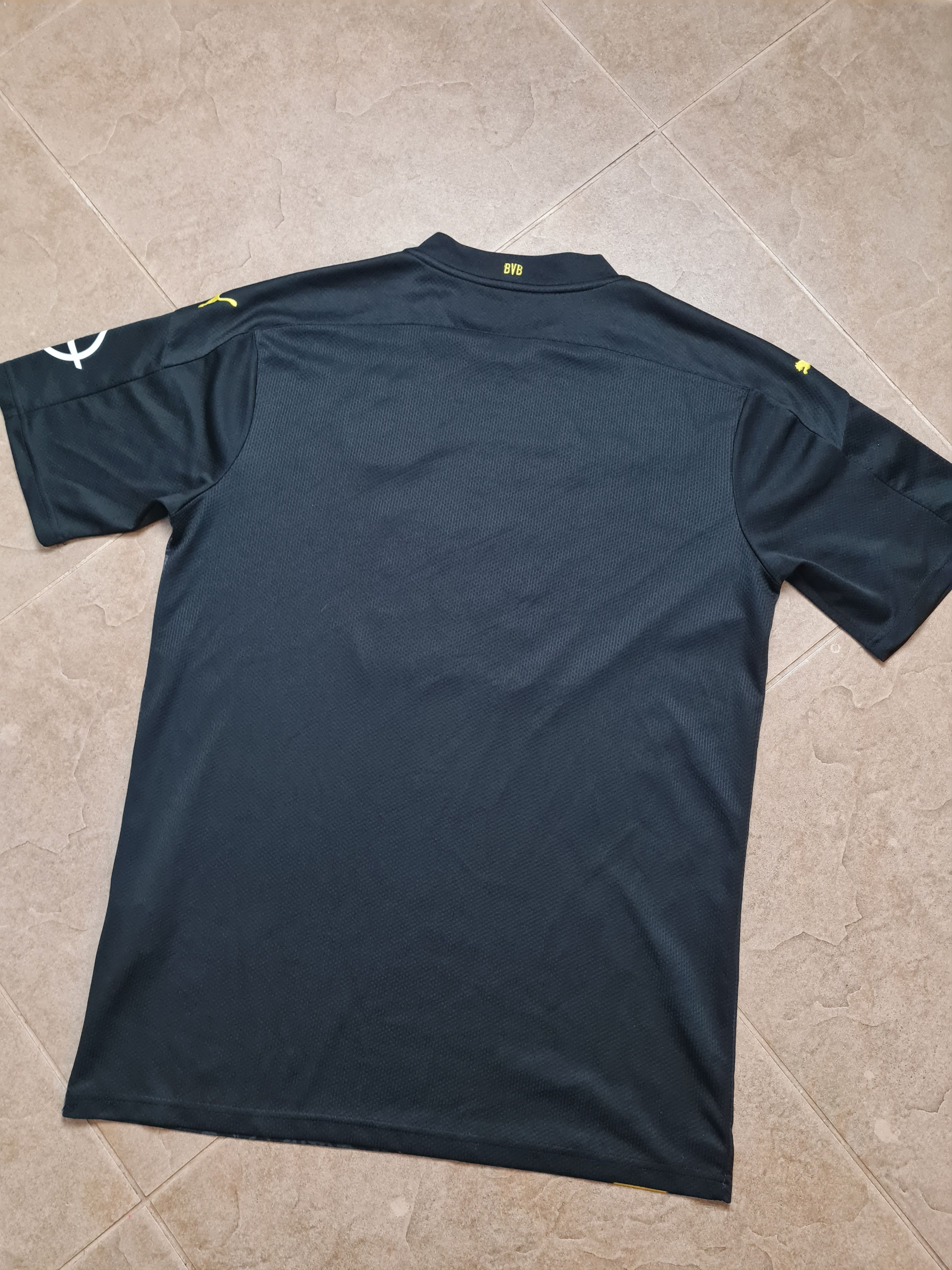Puma Borussia Dortmund Away shirt 2020 Soccer Puma Mens Trikot Size US L / EU 52-54 / 3 - 18 Thumbnail