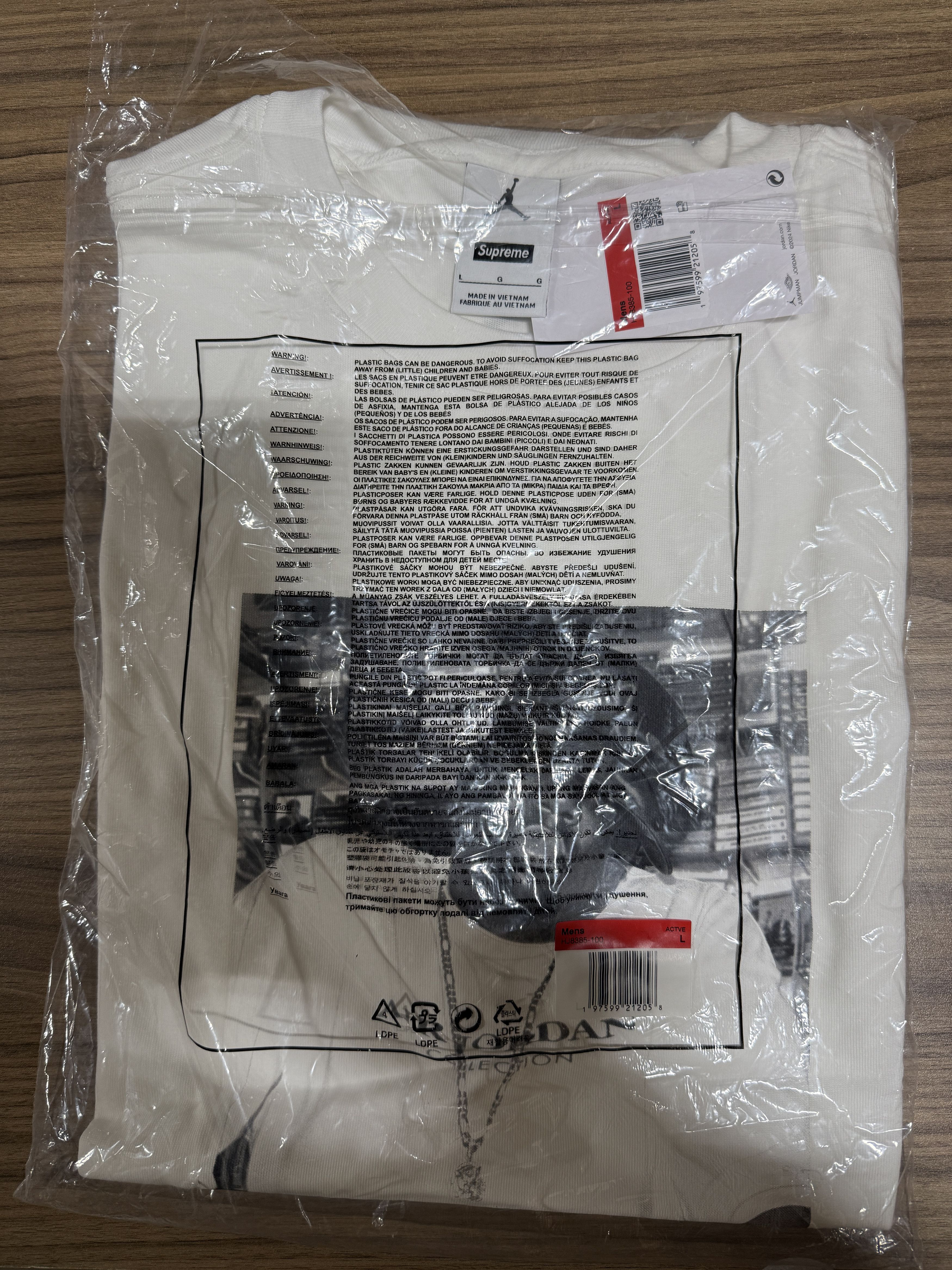 Supreme Supreme Jordan Biggie S S Top Tee White Size (L) Size US L / EU 52-54 / 3 - 3 Thumbnail