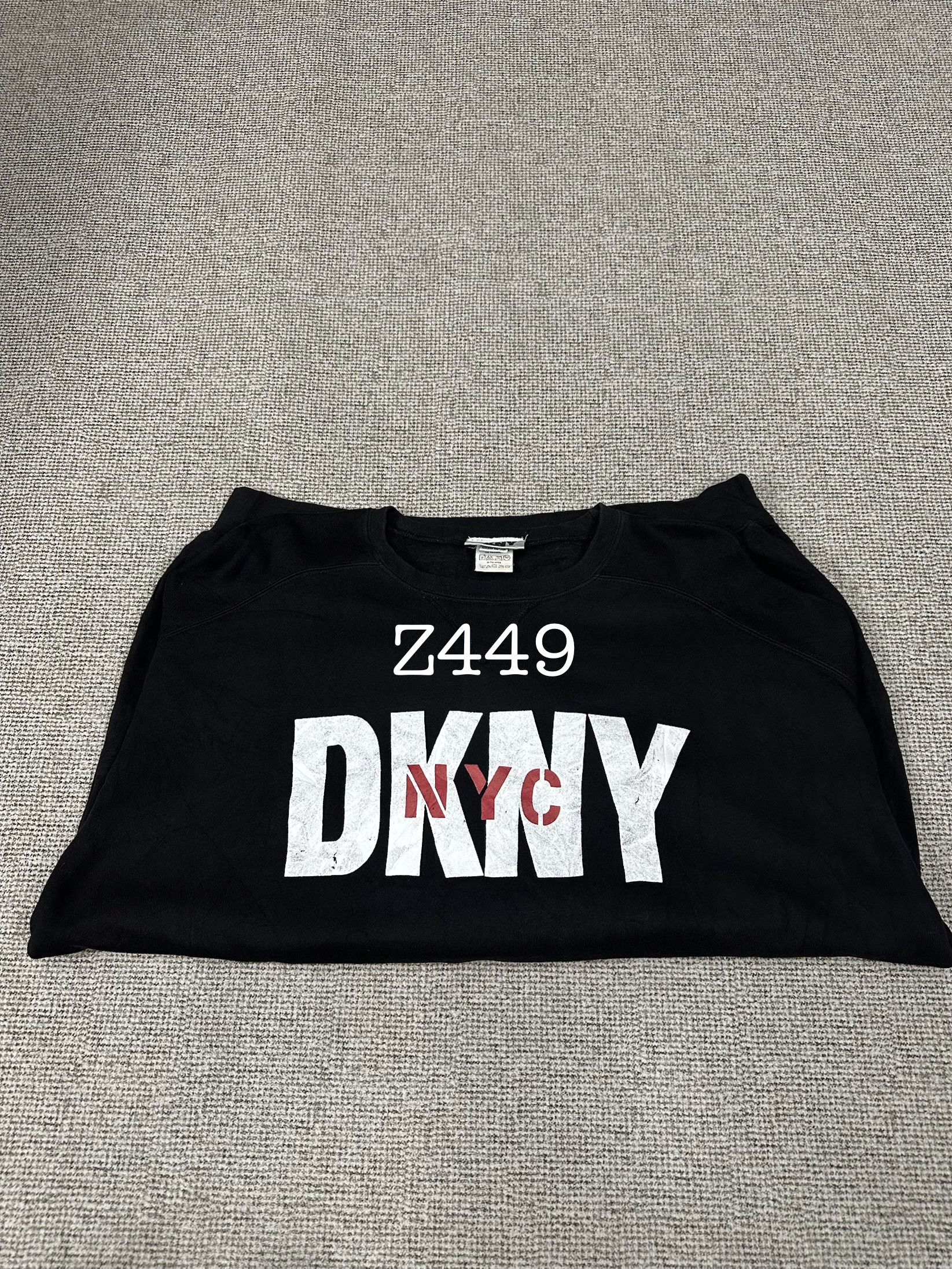 DKNY Vintage 90s DKNY New York City XXL Sweatshirt Z449 Size US XL / EU 56 / 4 - 15 Thumbnail