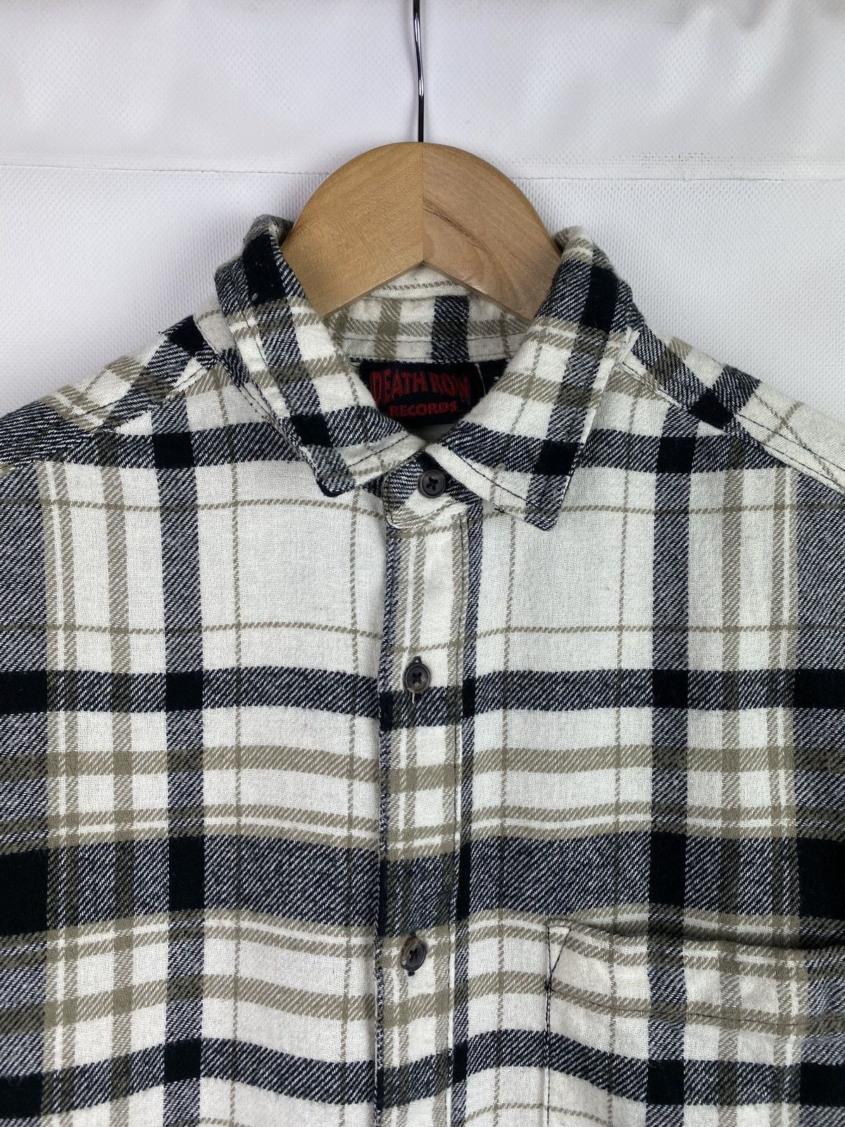 Death Row Records Death Row Records men’s flannel long sleeve shirt size M Size US M / EU 48-50 / 2 - 4 Thumbnail