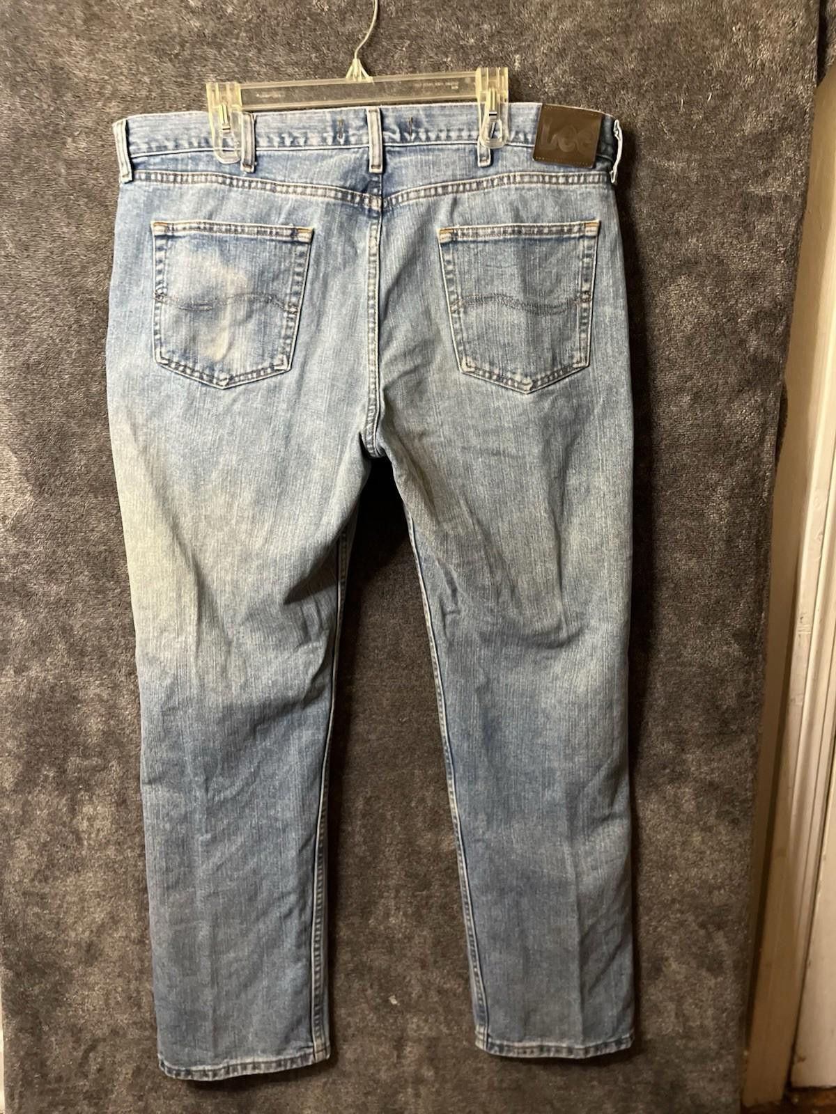 Lee Lee Regular Fit Straight Jeans Mens 40x32 Light Wash Mexico Size US 40 / EU 56 - 2 Thumbnail