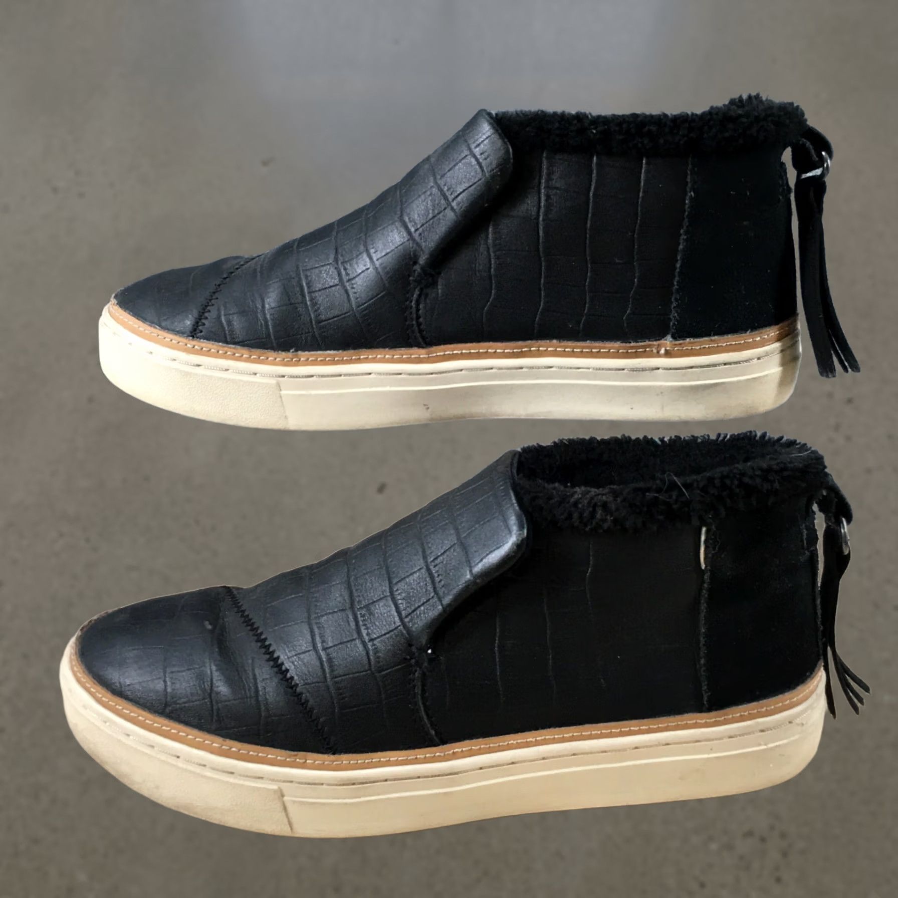 Toms TOMS Paxton High Top Sneakers Black Leather Womens 9 Casual Croc Flat Fur Trim Shoes Size M / US 6-8 / IT 42-44 - 1 Thumbnail