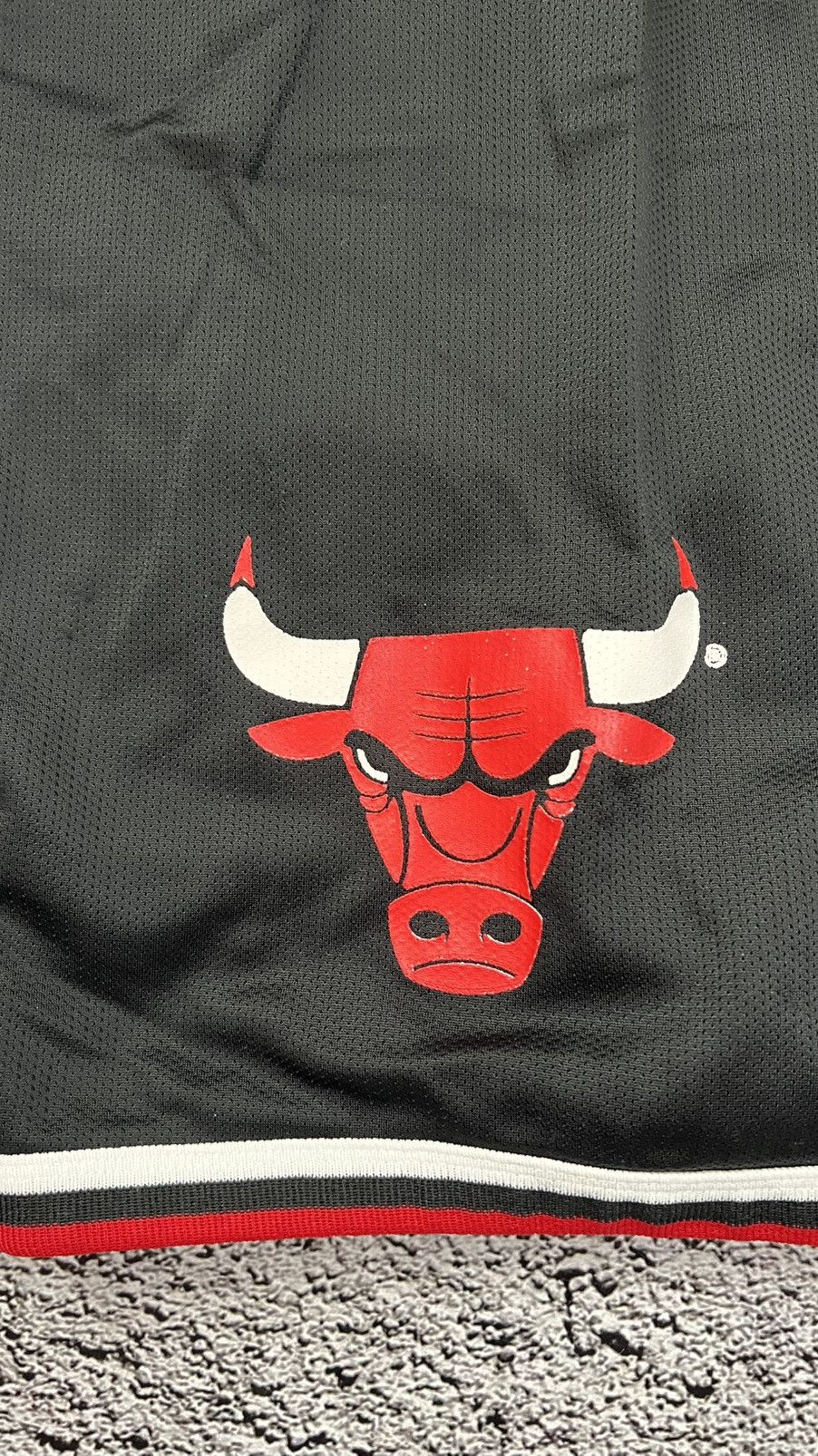 Champion × NBA × Vintage VTG 80-90’s Chicago Bulls NBA Michael Jordan champion shorts Size US 34 / EU 50 - 4 Thumbnail