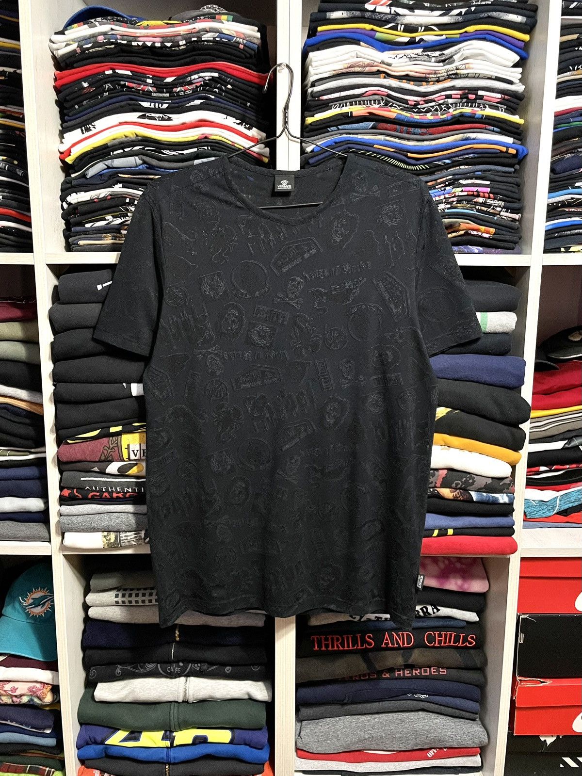 Versace Jeans Couture ARCHIVE Versace Jeans Couture Monogram Mesh T-Shirt Vintage Size US L / EU 52-54 / 3 - 4 Thumbnail