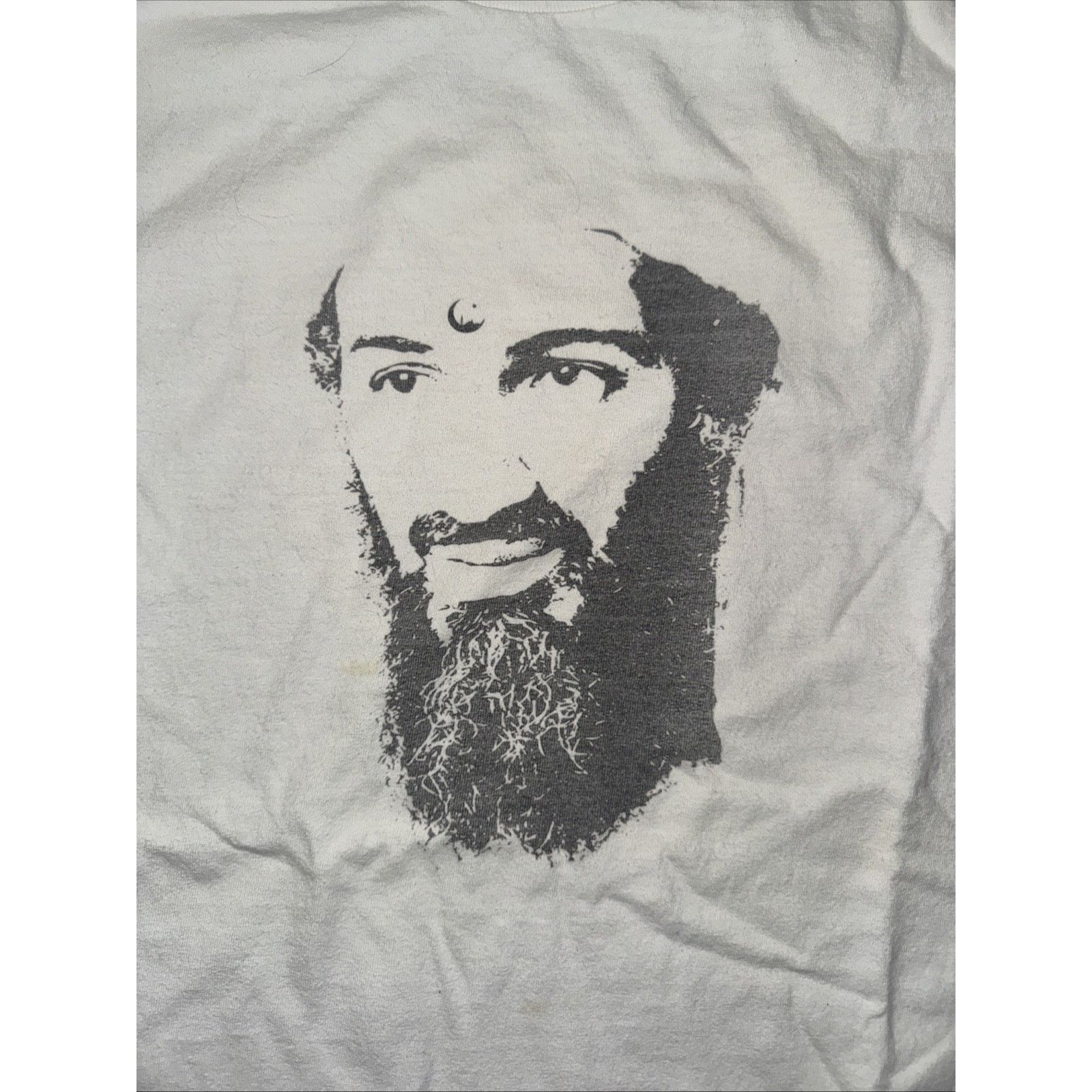 Band Tees × Vintage Vintage Osama Bin Laden Face T-Shirt White XL 22x29 Size US XL / EU 56 / 4 - 2 Thumbnail
