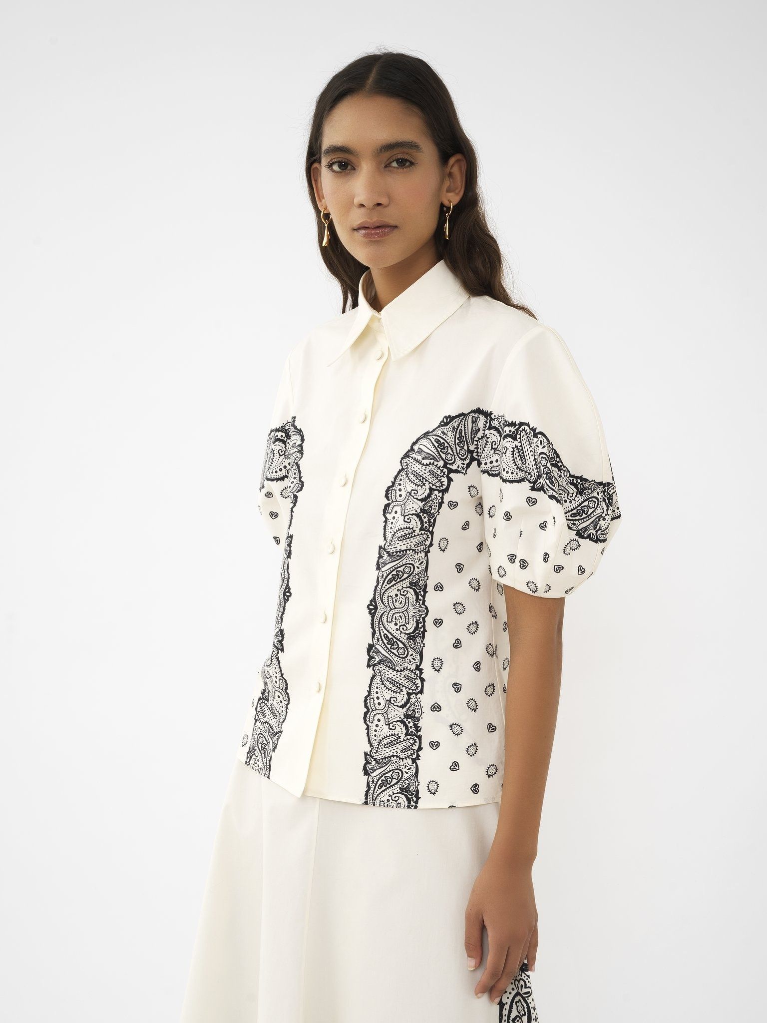Chloe oc11z0525 Balloon-Sleeve Printed Shirt in White/Black Size M / US 6-8 / IT 42-44 - 3 Thumbnail