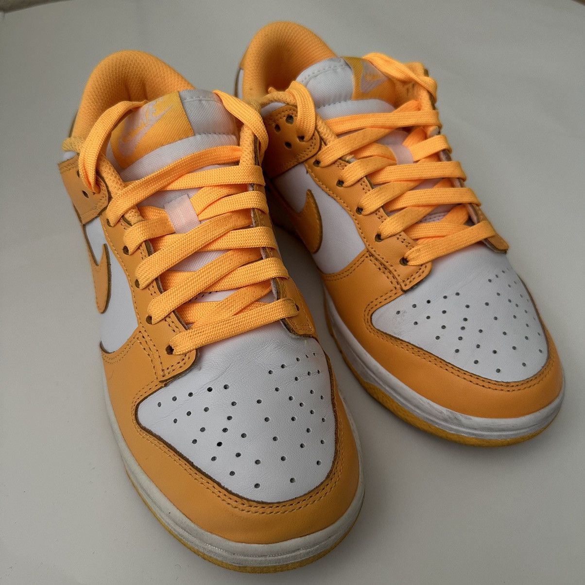 Nike Nike Laser Orange Dunks - 5y or 6.5w Size US 6.5 / EU 39-40 - 4 Thumbnail
