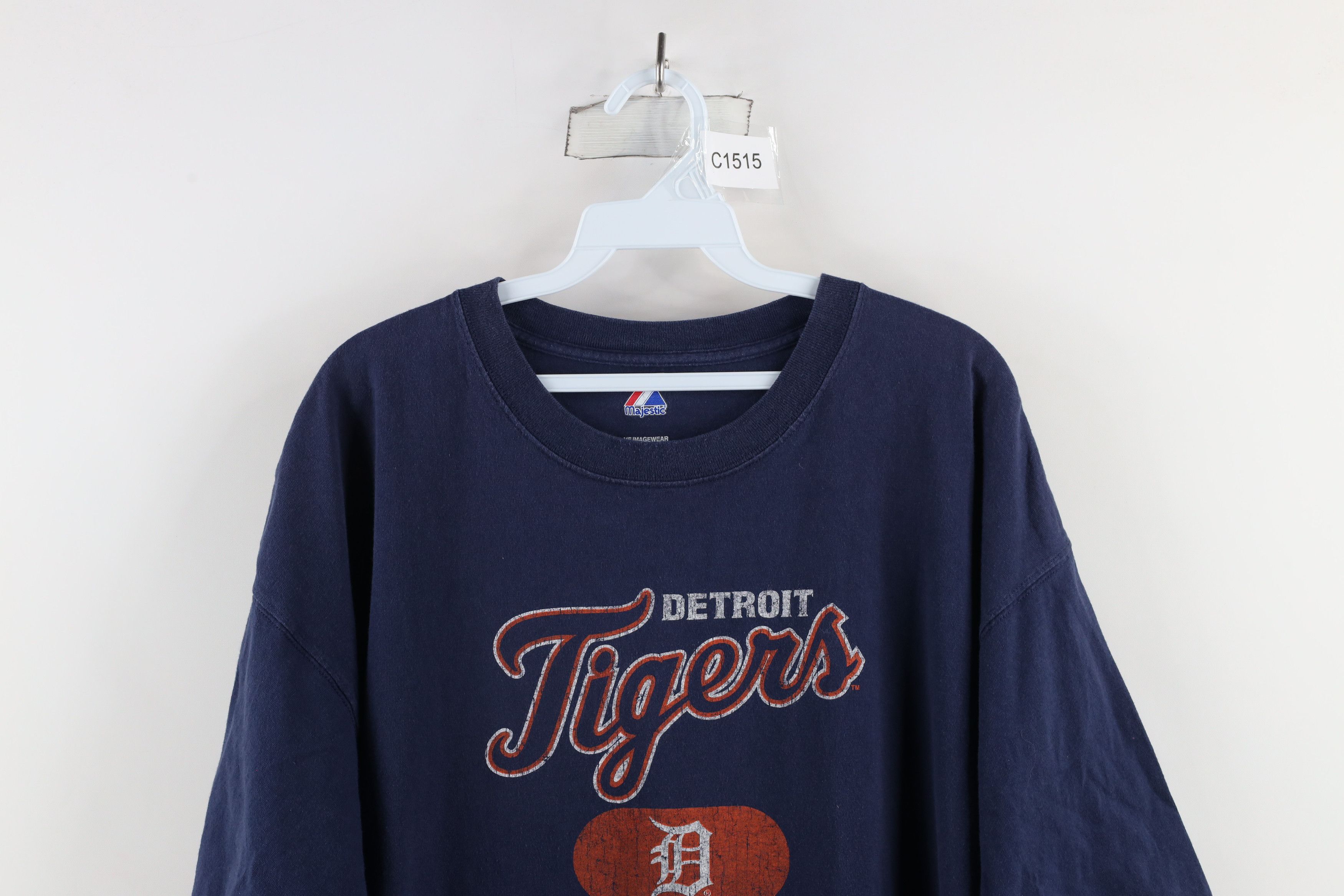 Majestic × Vintage Vintage Majestic Out Script Detroit Tigers Baseball T-Shirt Size US XXL / EU 58 / 5 - 2 Thumbnail