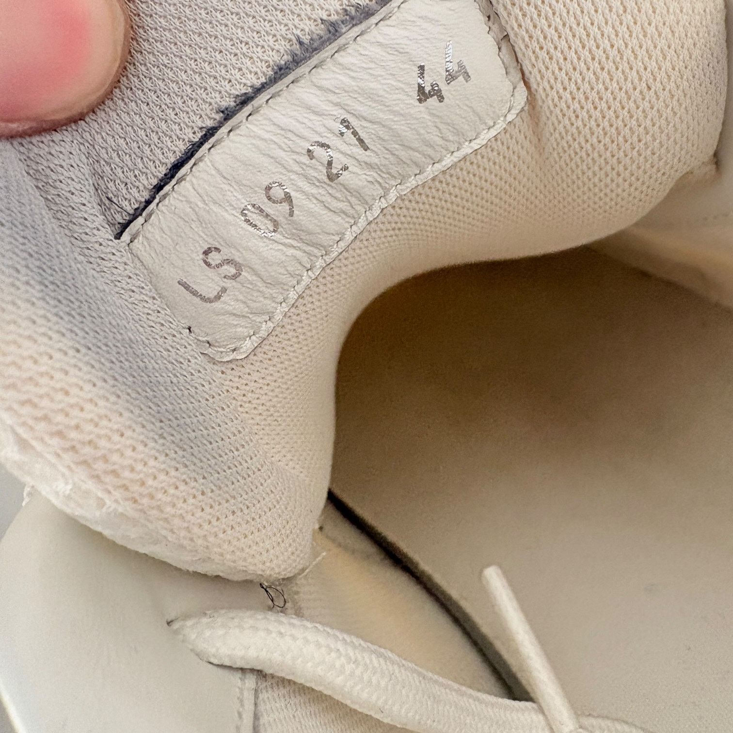 Dior Dior B22 Reflective Low Top White Sneakers | Size 44 (11US) Size US 11 / EU 44 - 8 Thumbnail