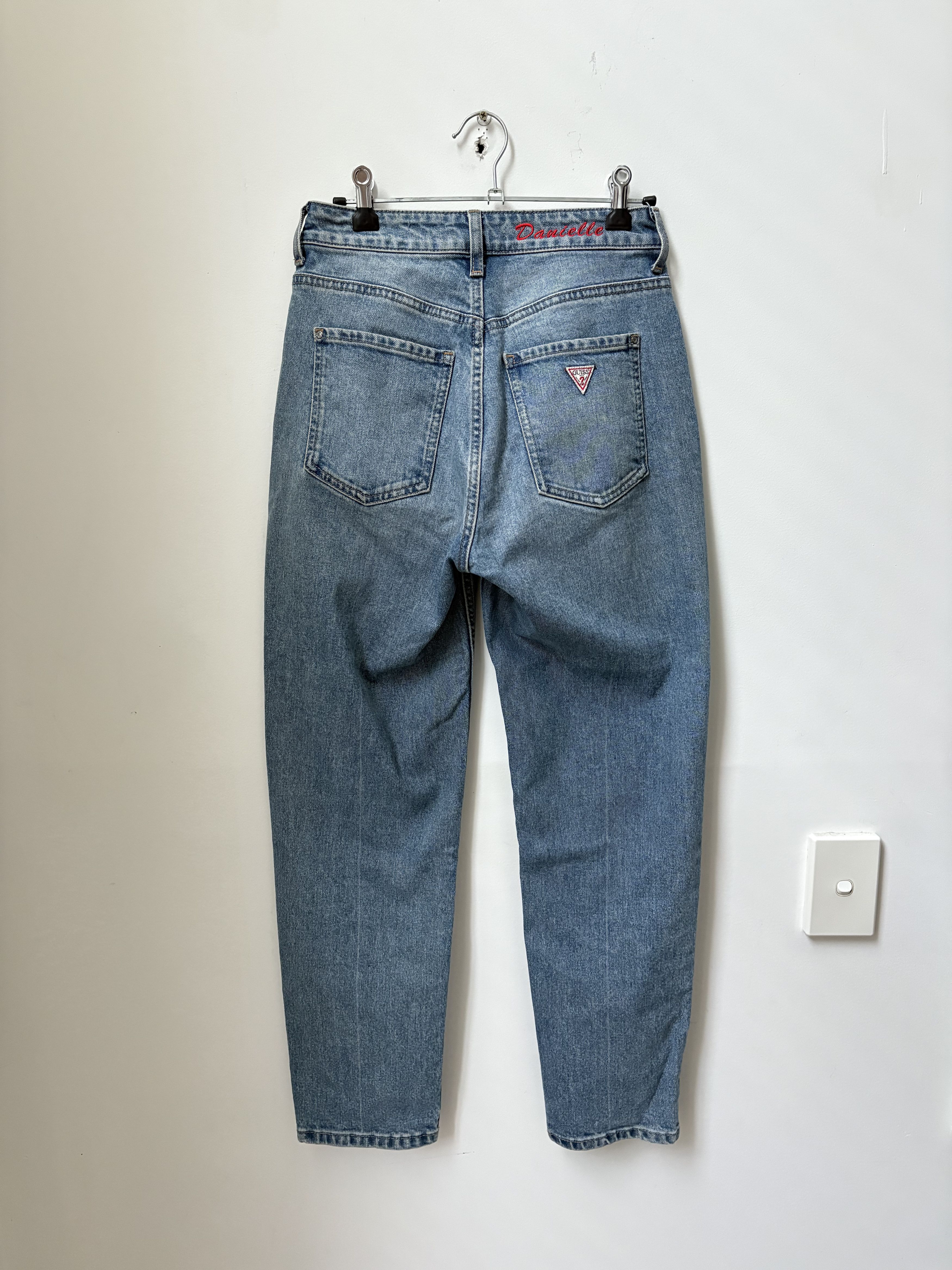 Guess Guess mom jeans Size 26" / US 2 / IT 38 - 2 Thumbnail