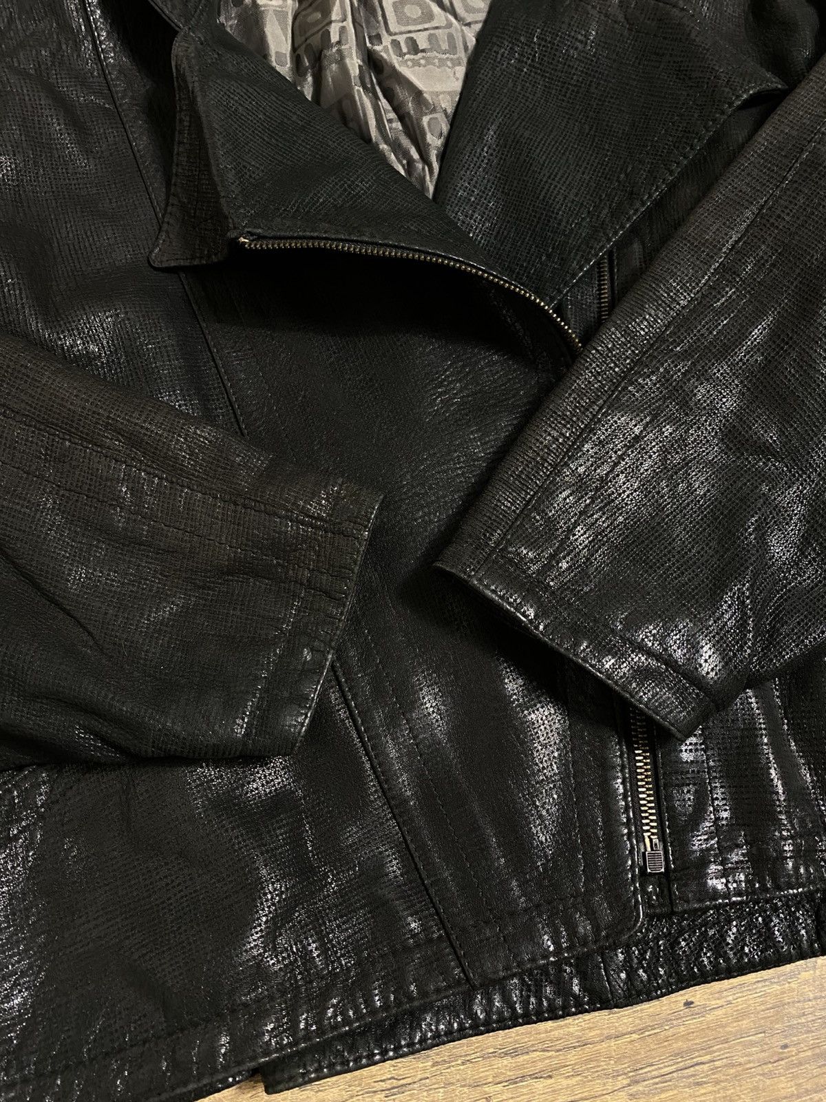 Vintage Italian Designer Vintage Black Textured Leather Moto Jacket Size M / US 6-8 / IT 42-44 - 5 Thumbnail