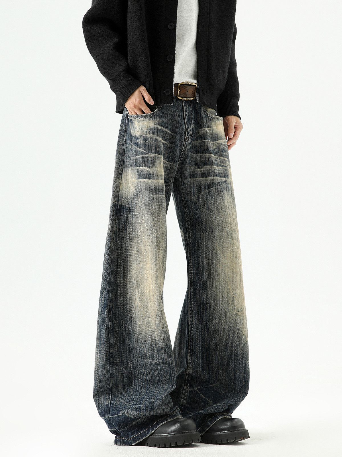 Vintage Men's washed distressed vintage curved lightning jeans Size US 32 / EU 48 - 4 Thumbnail