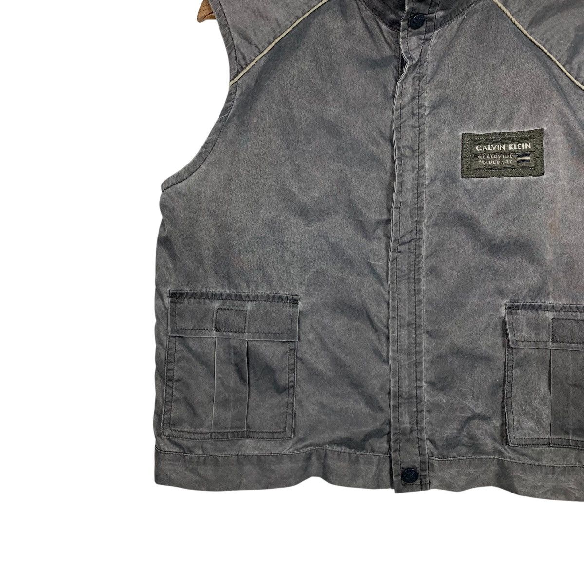 Calvin Klein CALVIN KLEIN JEANS Rusty Gray Nylon Vest #2542-C115 Size US M / EU 48-50 / 2 - 5 Thumbnail