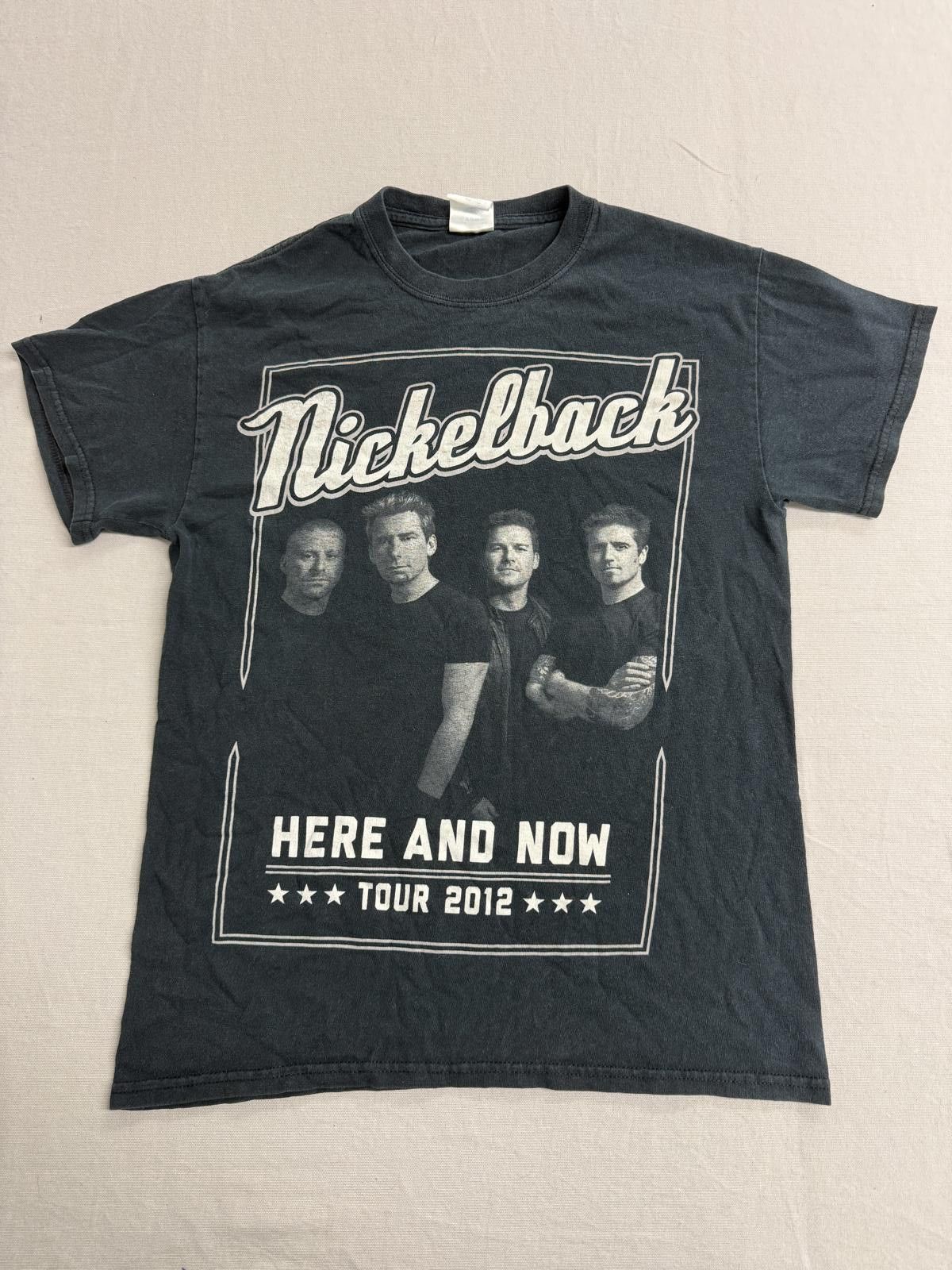 Gildan Nickelback Band Photo T-shirt - Album Here and Now Tour 2012 Size US S / EU 44-46 / 1 - 1 Thumbnail