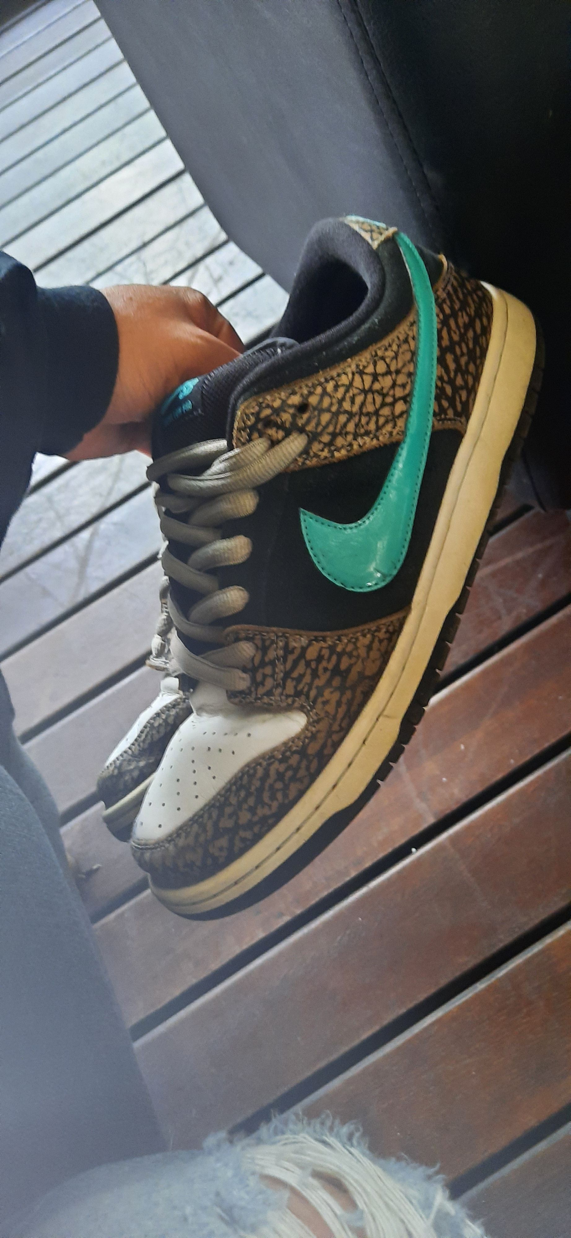 Nike × atmos Nike SB Dunk Low Pro x Atmos Size US 9.5 / EU 42-43 - 2 Thumbnail