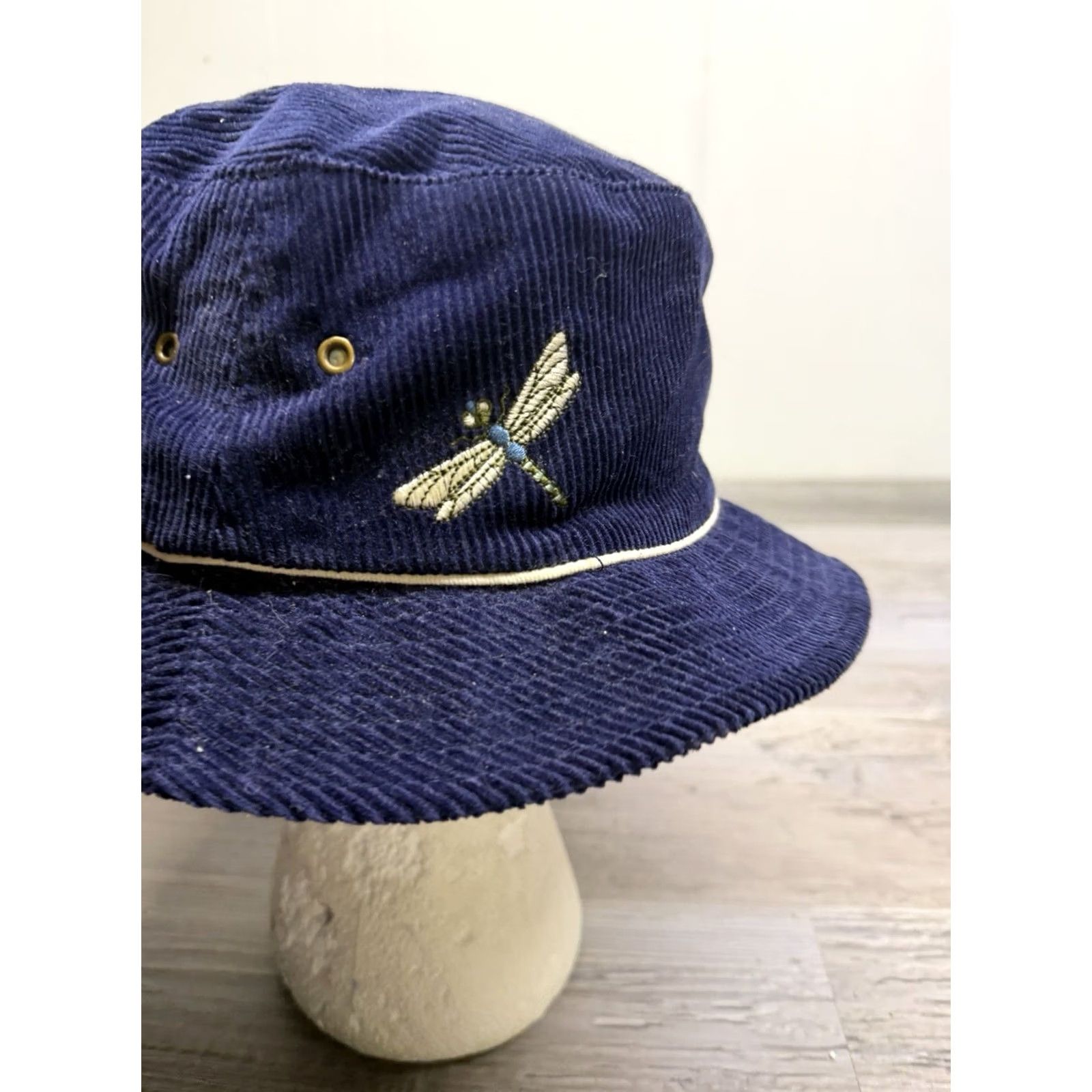 Vintage VINTAGE Mudd Bucket Hat Blue Corduroy Embroidered Dragonfly 90s Y2K Women Size ONE SIZE - 4 Thumbnail
