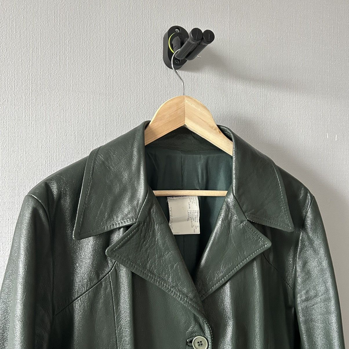 Alexander McQueen Alexander McQueen AW1997 Jungle Runway Leather Coat Maxim Size US M / EU 48-50 / 2 - 7 Thumbnail