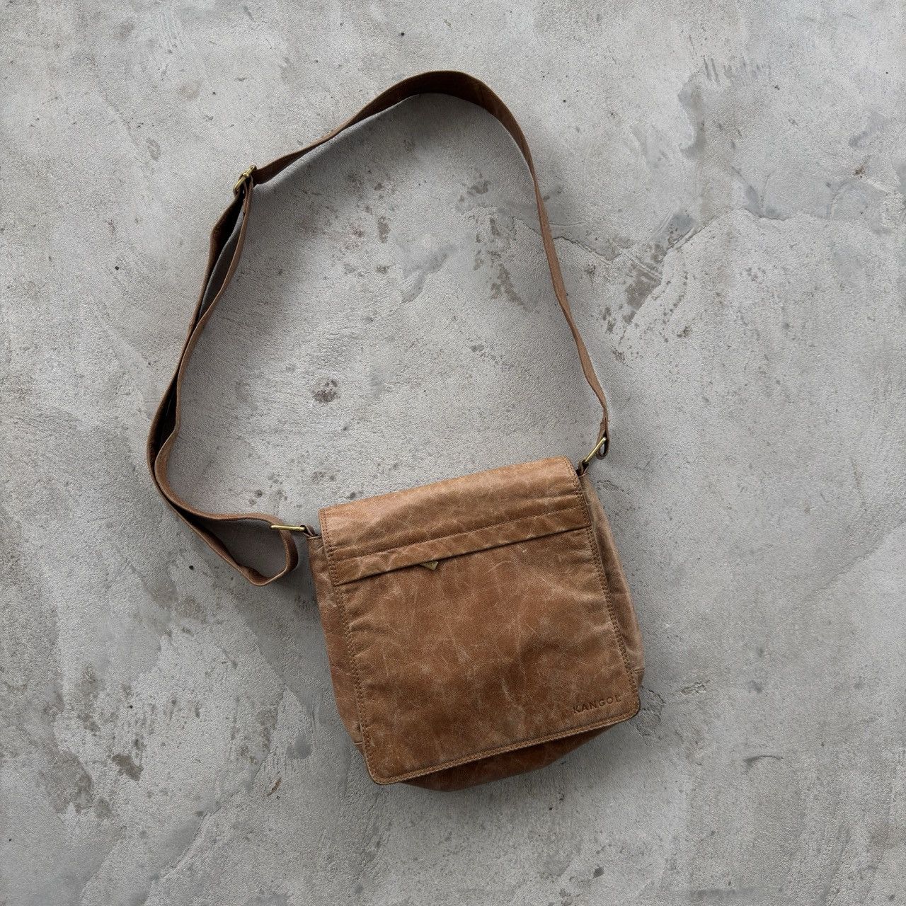 Kangol Vintage Kangol Crossbody Bag Size ONE SIZE - 1 Thumbnail