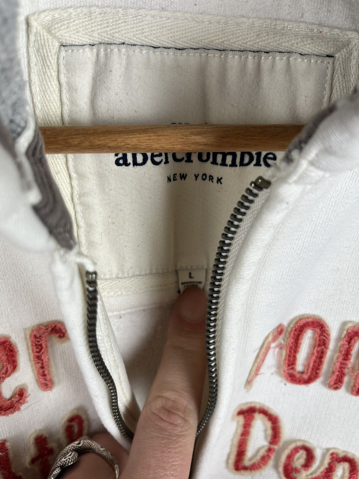 Abercrombie & Fitch Abercrombie & Fitch Y2K Muscle Women's Zip Up Hoodie White Size L / US 10 / IT 46 - 10 Thumbnail