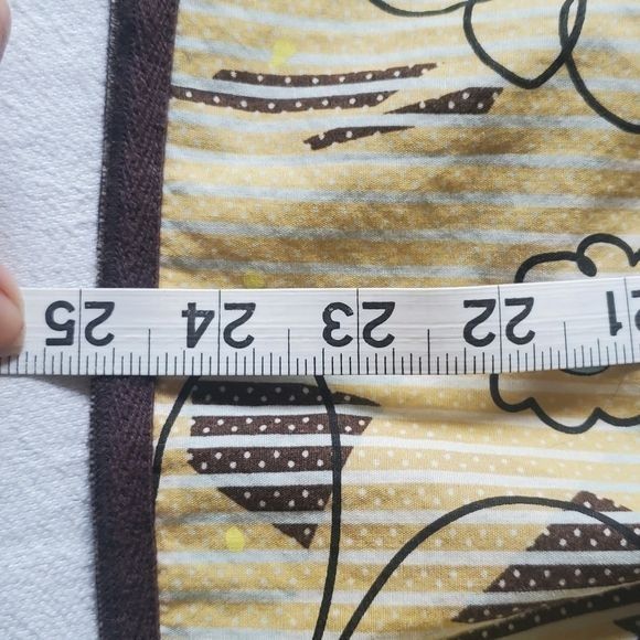Designer CAbi Zippered ALine Zippered Floral Multicolored Sz. 10 Skir Size 32" / US 10 / IT 46 - 10 Thumbnail