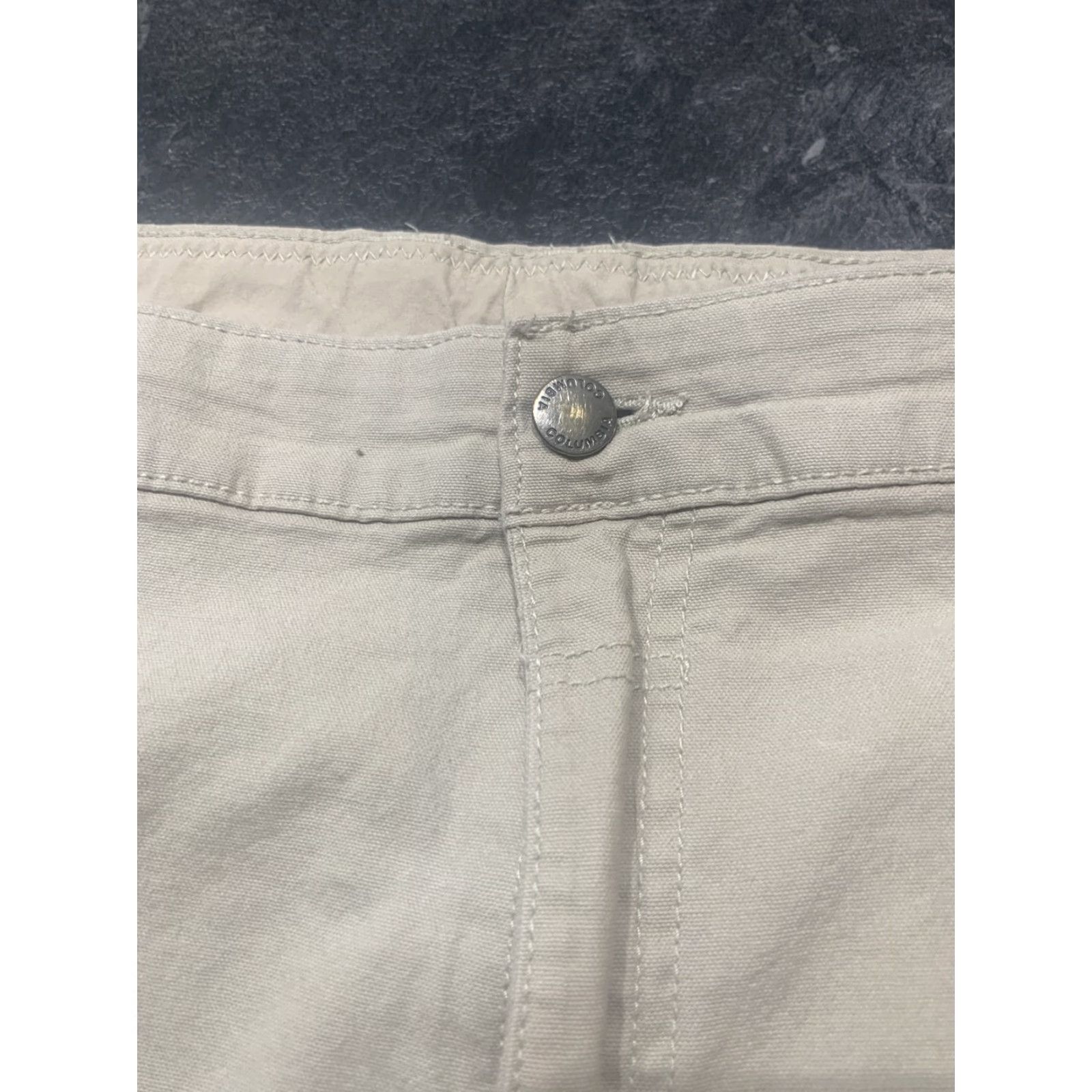 Vintage Columbia Mens Cargo Shorts Size 40 Beige Outdoor Casual 10-Inch Inseam Size US 40 / EU 56 - 3 Thumbnail