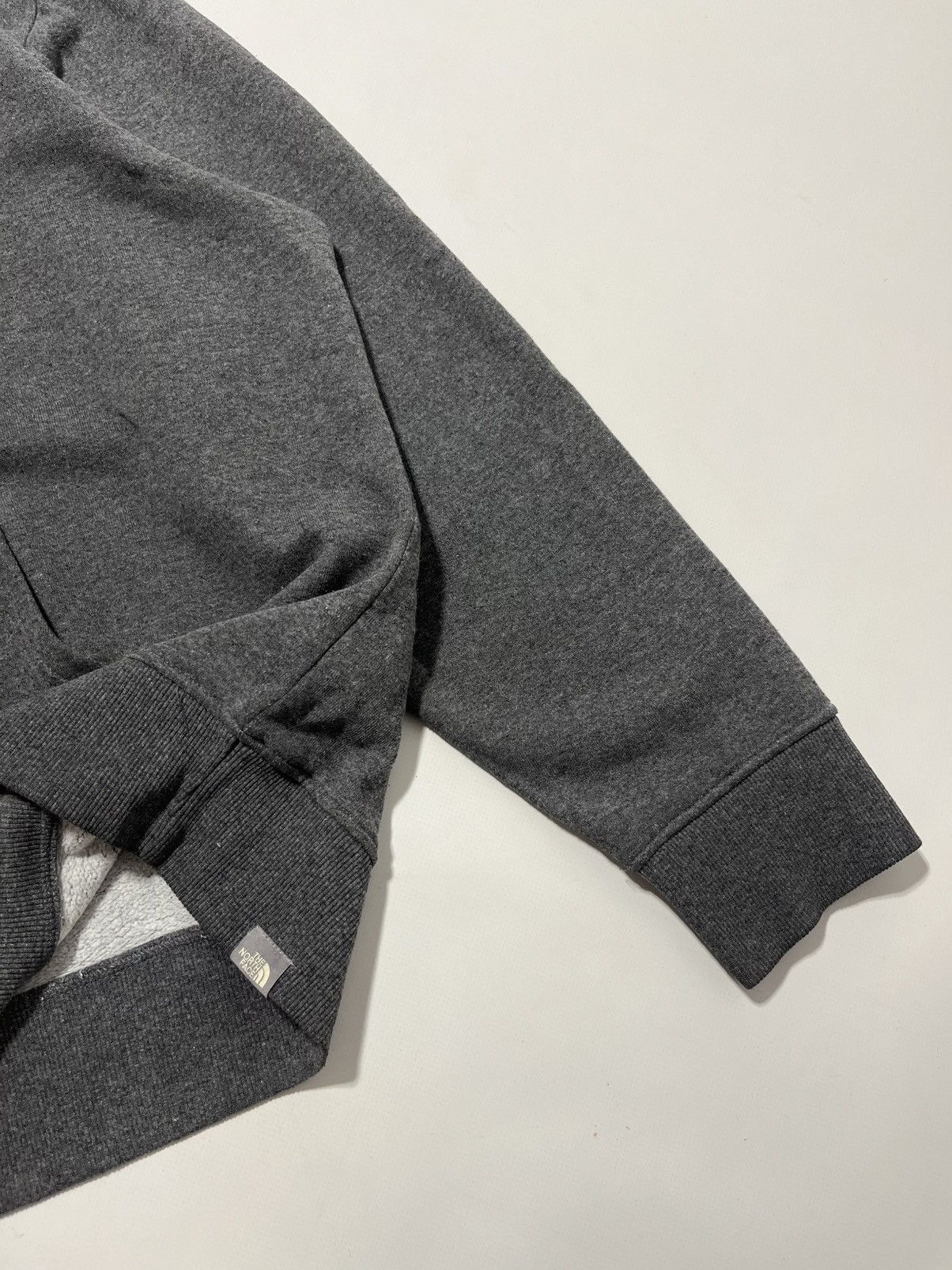 The North Face Vintage The North Face Center Logo Hoodie Size US XL / EU 56 / 4 - 4 Thumbnail
