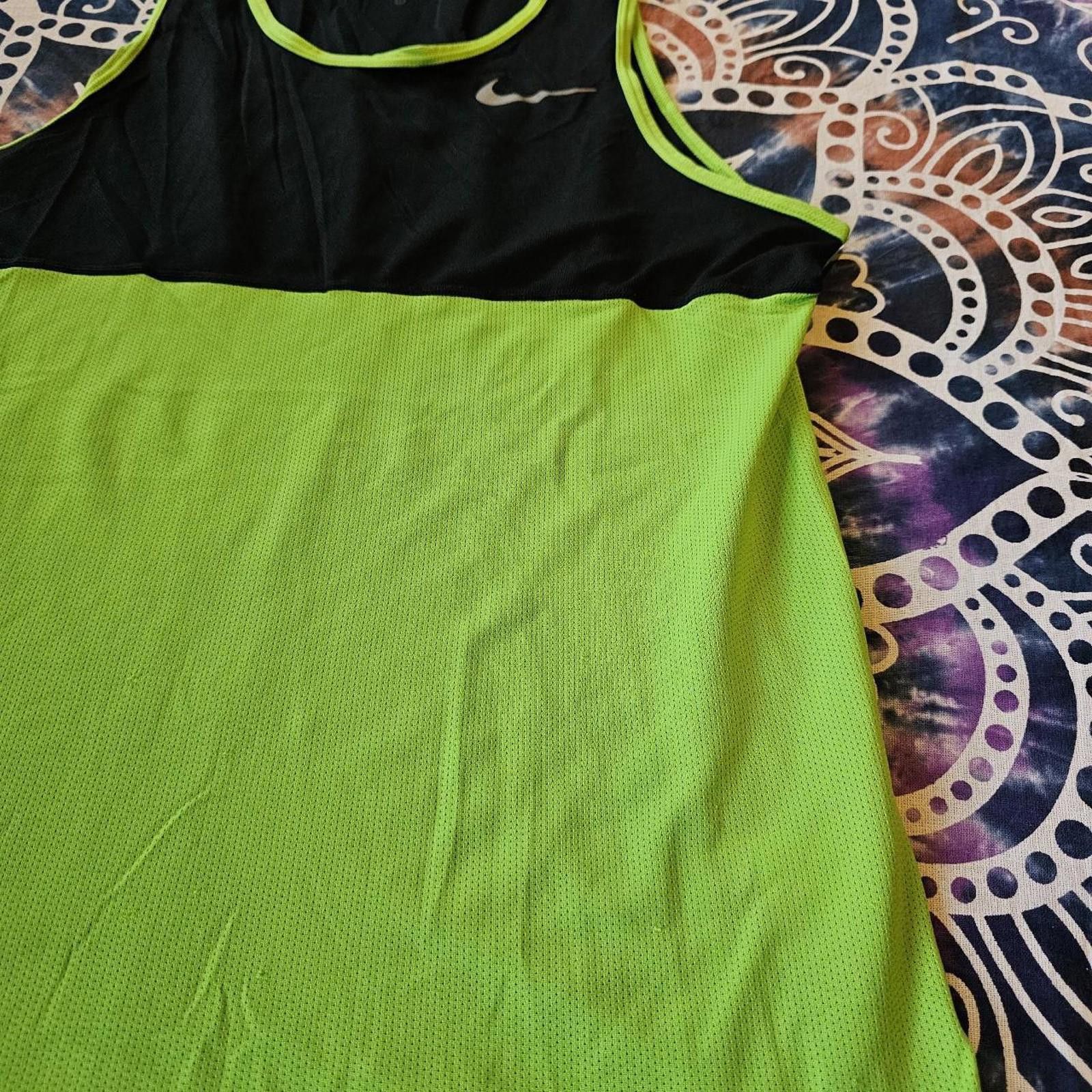 Nike Nike Men's Black and Green Tank Size US M / EU 48-50 / 2 - 2 Thumbnail