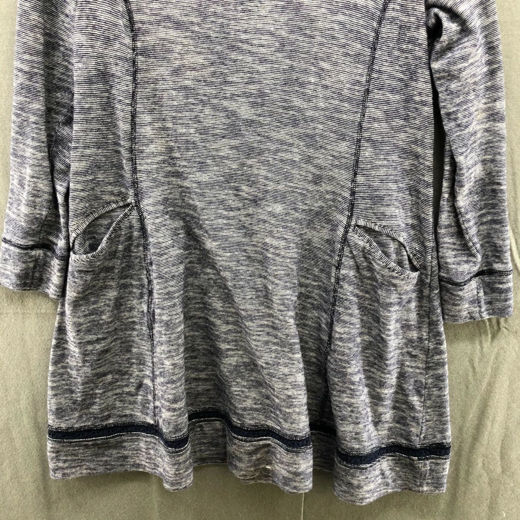 Anthropologie Anthropologie Saturday Sunday Long Sleeve Turtleneck Tunic Dress Womens M Gray Crochet Casual Size M / US 6-8 / IT 42-44 - 4 Thumbnail