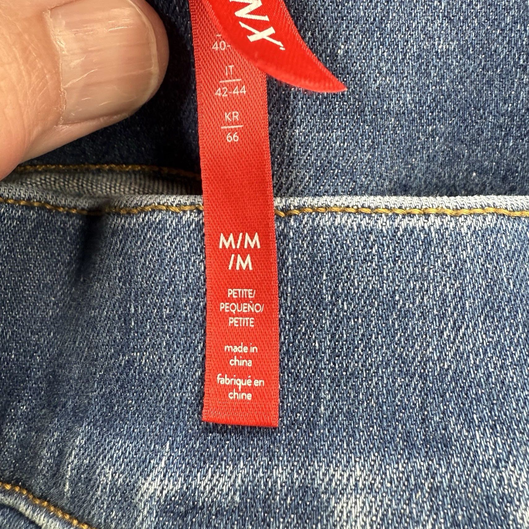 Spanx Spanx Jeans Women Medium Blue Cotton Denim Pull On Regular Stretch Comfort Casual Bohemian City Hipster 26 Inseam 28 Waist Size 32" / US 10 / IT 46 - 4 Thumbnail