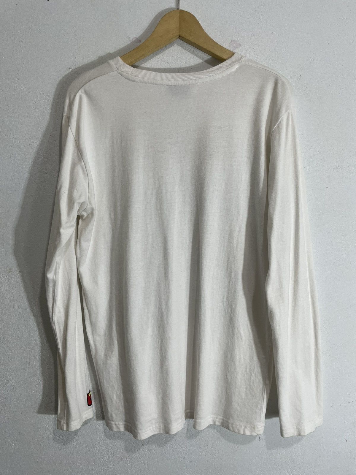 Anime RARE Bikkuriman Lotte Anime longsleeve tee Size US L / EU 52-54 / 3 - 7 Thumbnail