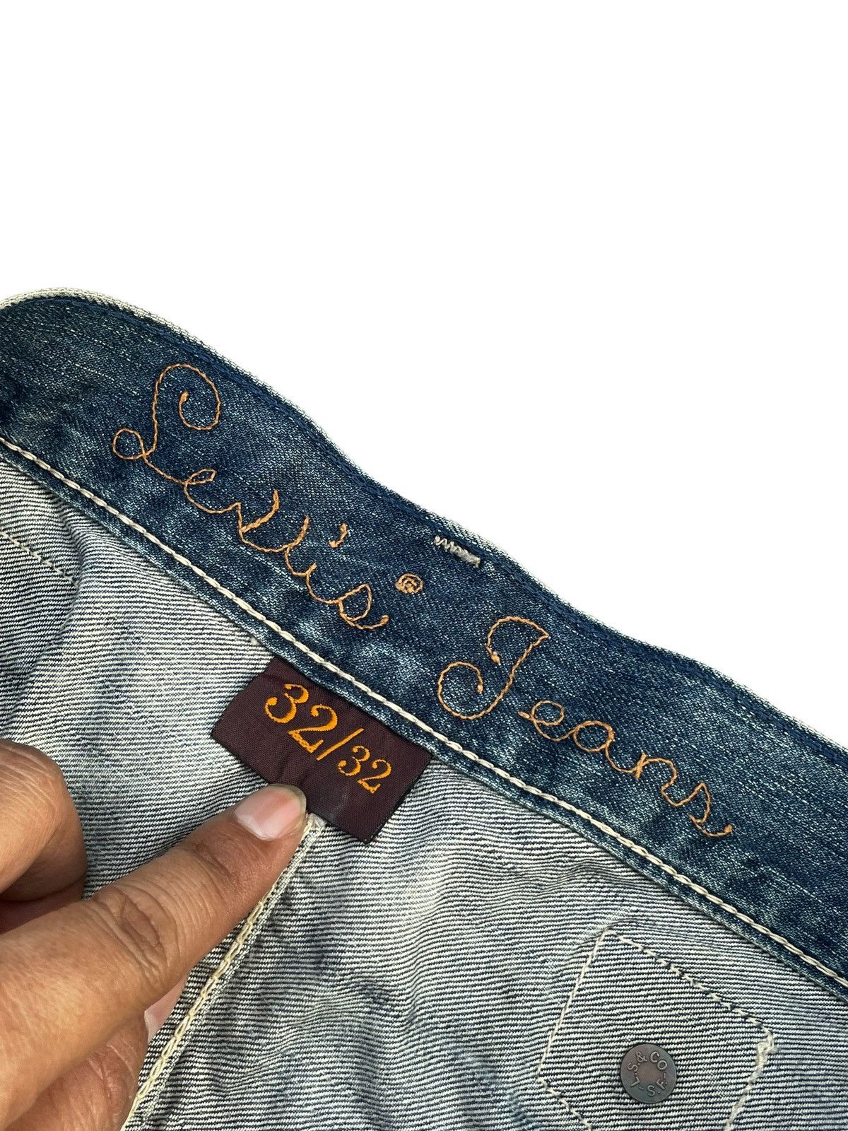 Levi's × Vintage Vintage 2008 Levis Lot 203 Faded & Distresed Size US 35 - 7 Thumbnail