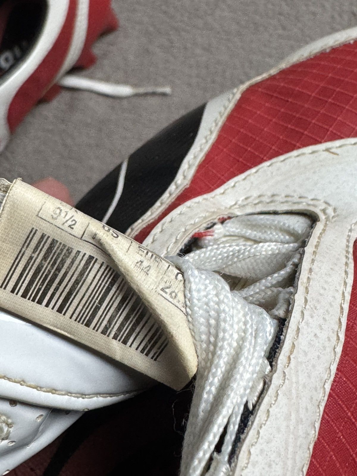 Maison MIHARA YASUHIRO × Puma Vintage 2000 Archive Puma V1.08 Soccer Football Bloke Cleats Size US 10.5 / EU 43-44 - 8 Thumbnail