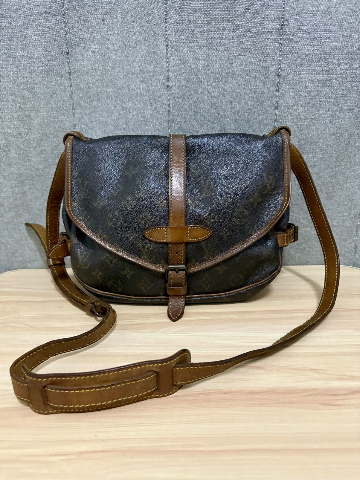 Louis Vuitton Louis Vuitton Monogram Saumur 30 shoulder bag Size ONE SIZE - 1 Thumbnail