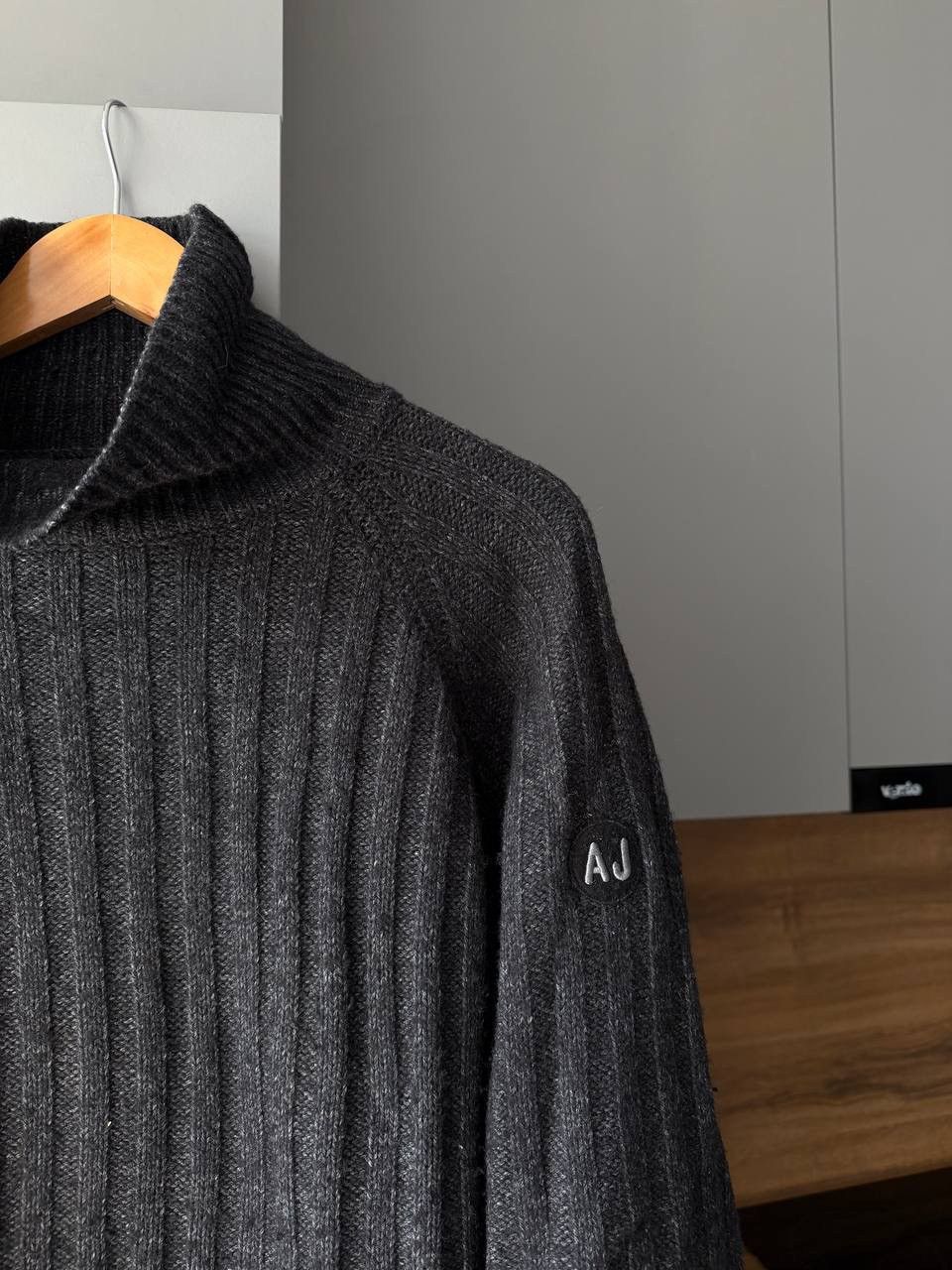 Armani ARMANI JEANS VINTAGE KNIT TURTLE NECK SWEATER SIZE M Size US XL / EU 56 / 4 - 3 Thumbnail