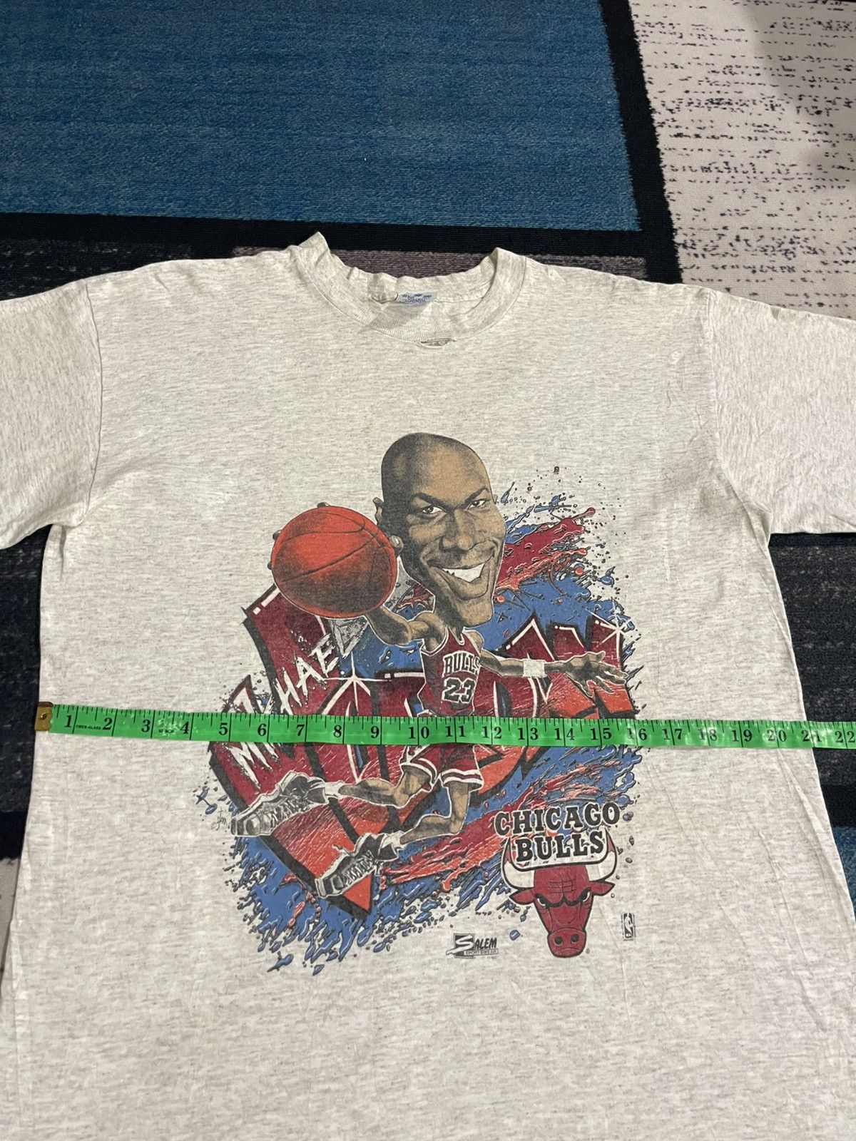 NBA Vintage Micheal Jordan Chicago Bulls Tshirt Size US L / EU 52-54 / 3 - 14 Thumbnail